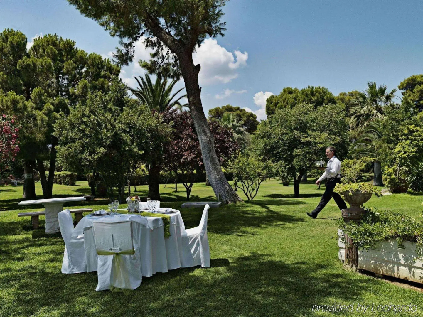 Kalamaki Beach Resort