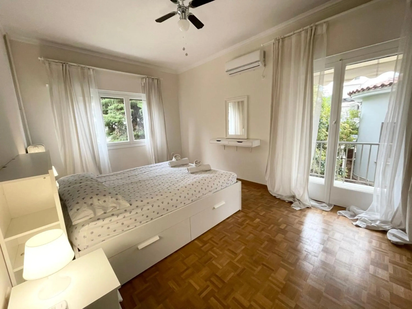 Faliro Apartments Next To The Beach