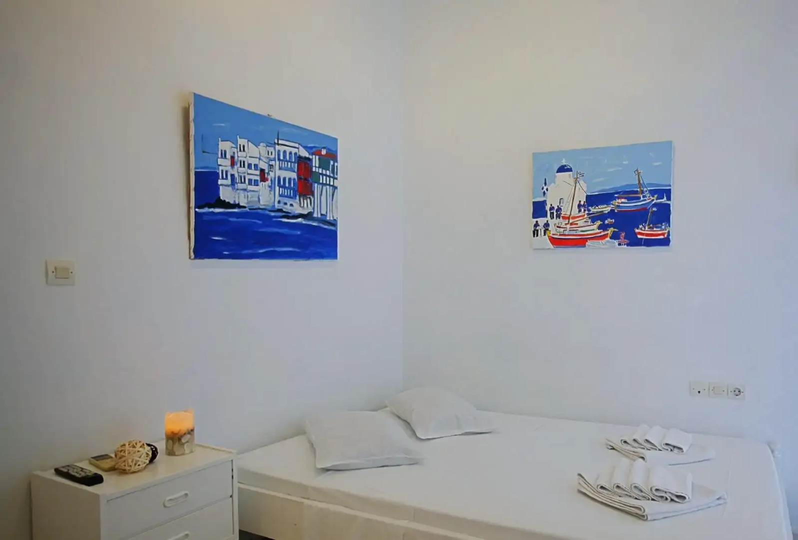 Voula Apartments & Rooms