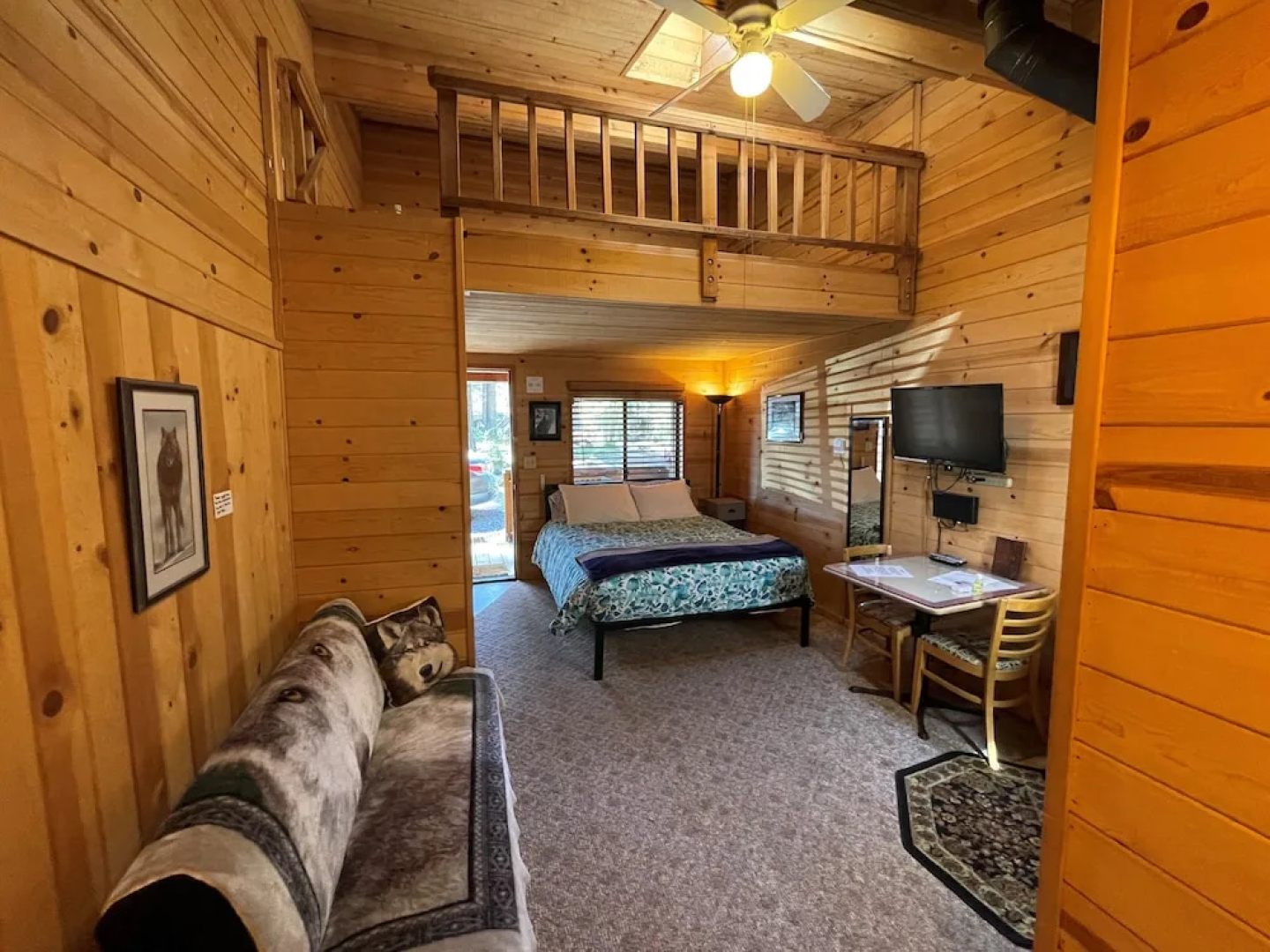 Holly's Place