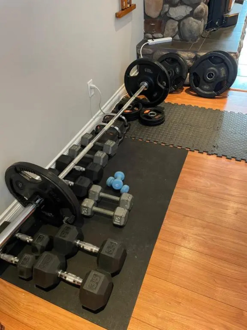 ⋆ 7 person Hot Tub and Fire Pit, Shawnigan Lake ⋆