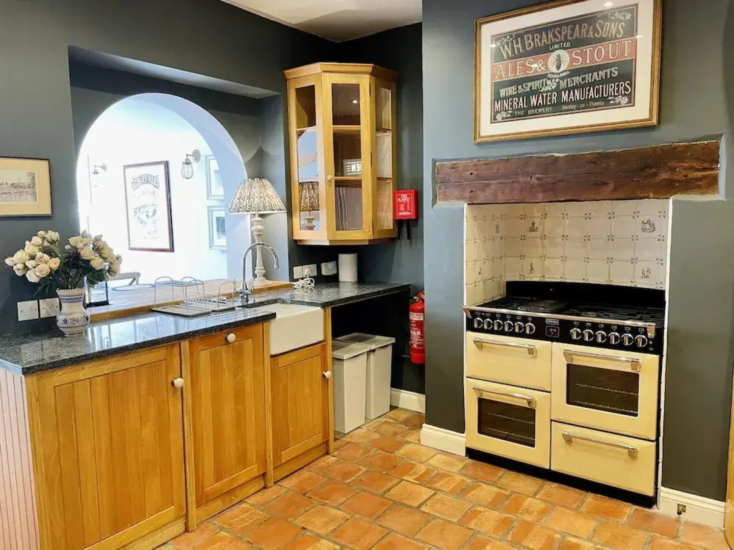 Dolls House - Luxury Townhouse - From 400 Per Night