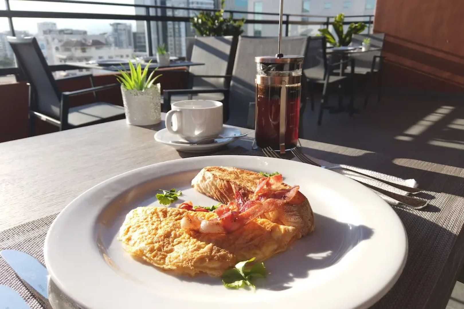 Regatta Living Hotel By Mint