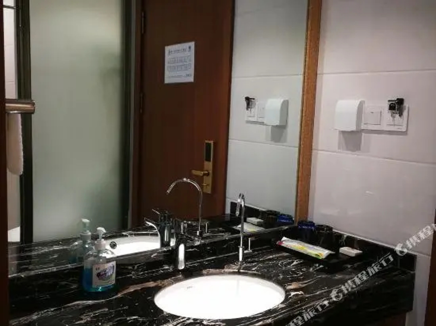 Aiyue Caoyuanqing Hotel