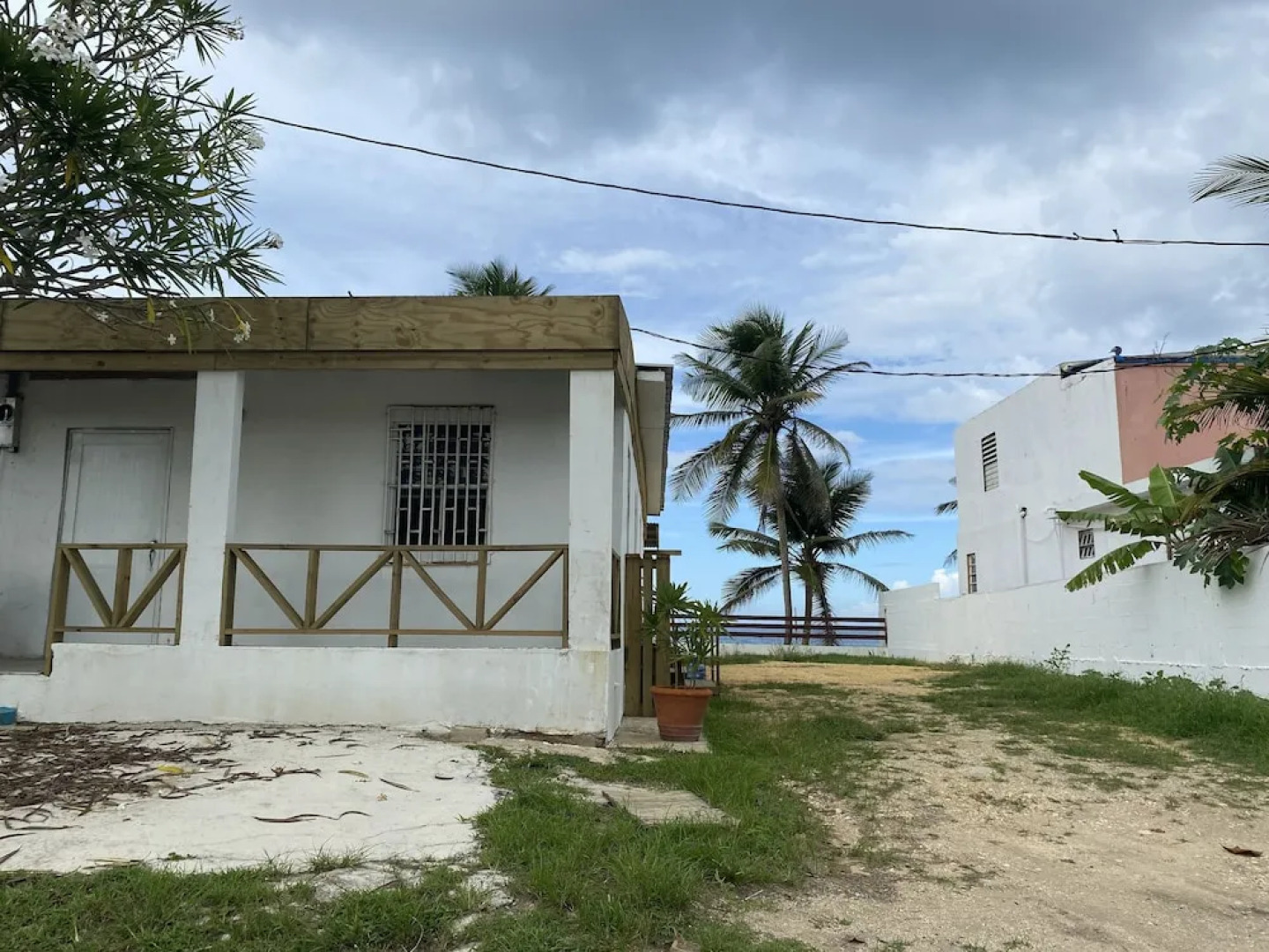 Casita del Mar Romantic Beach Retreat