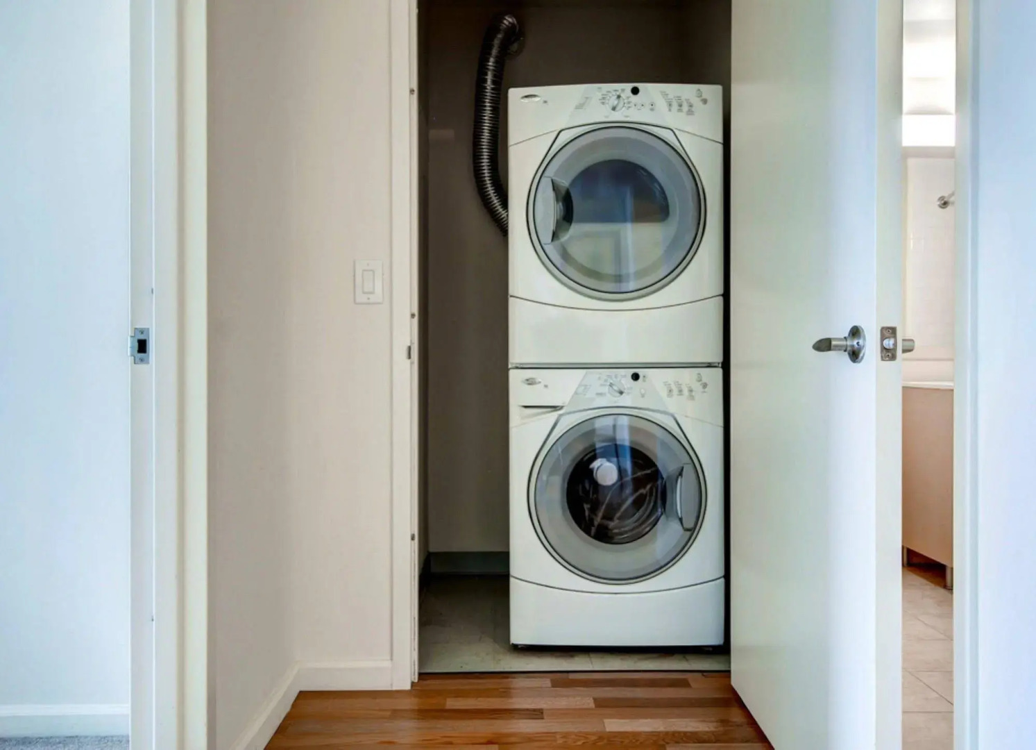 Global Luxury Suites at Mountain View