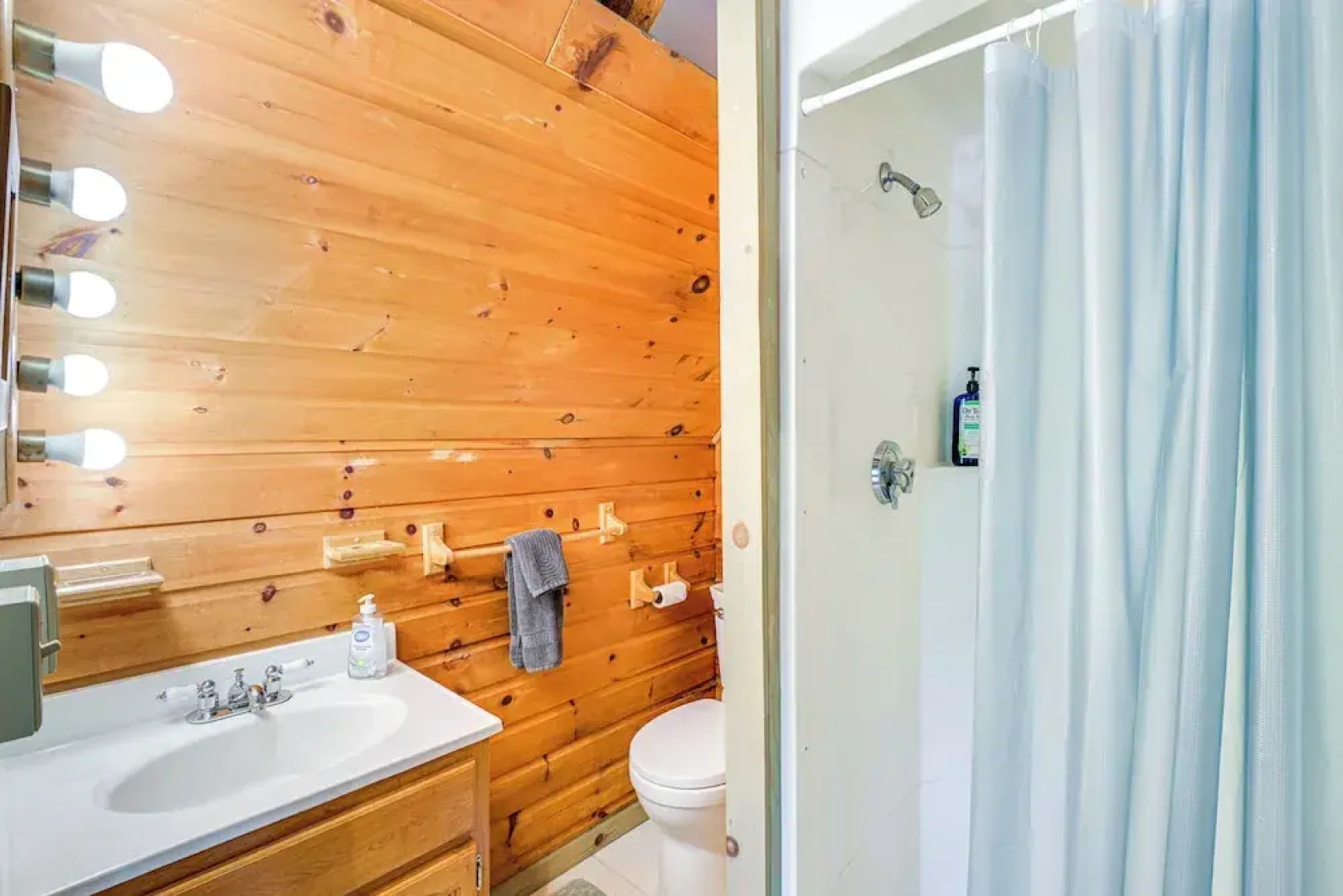 Historic Winter Harbor Cottage w/ Waterfront Views