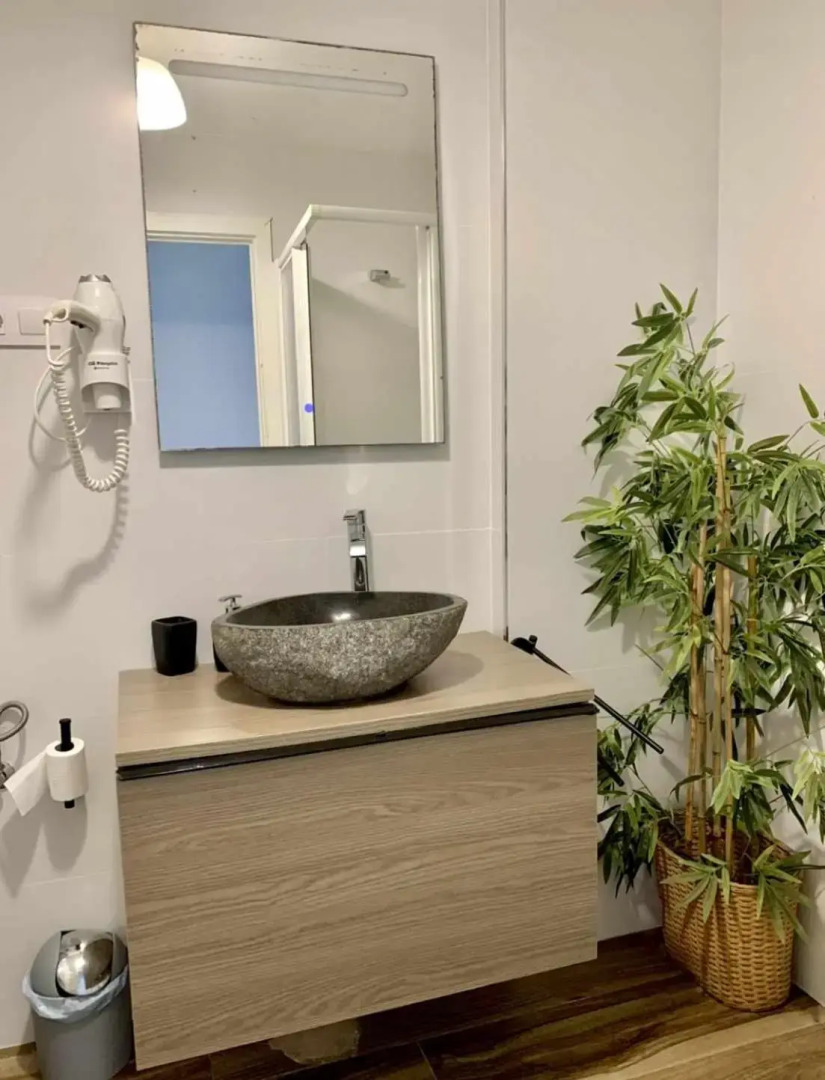 Apartamento F1 Urb Las Cañas