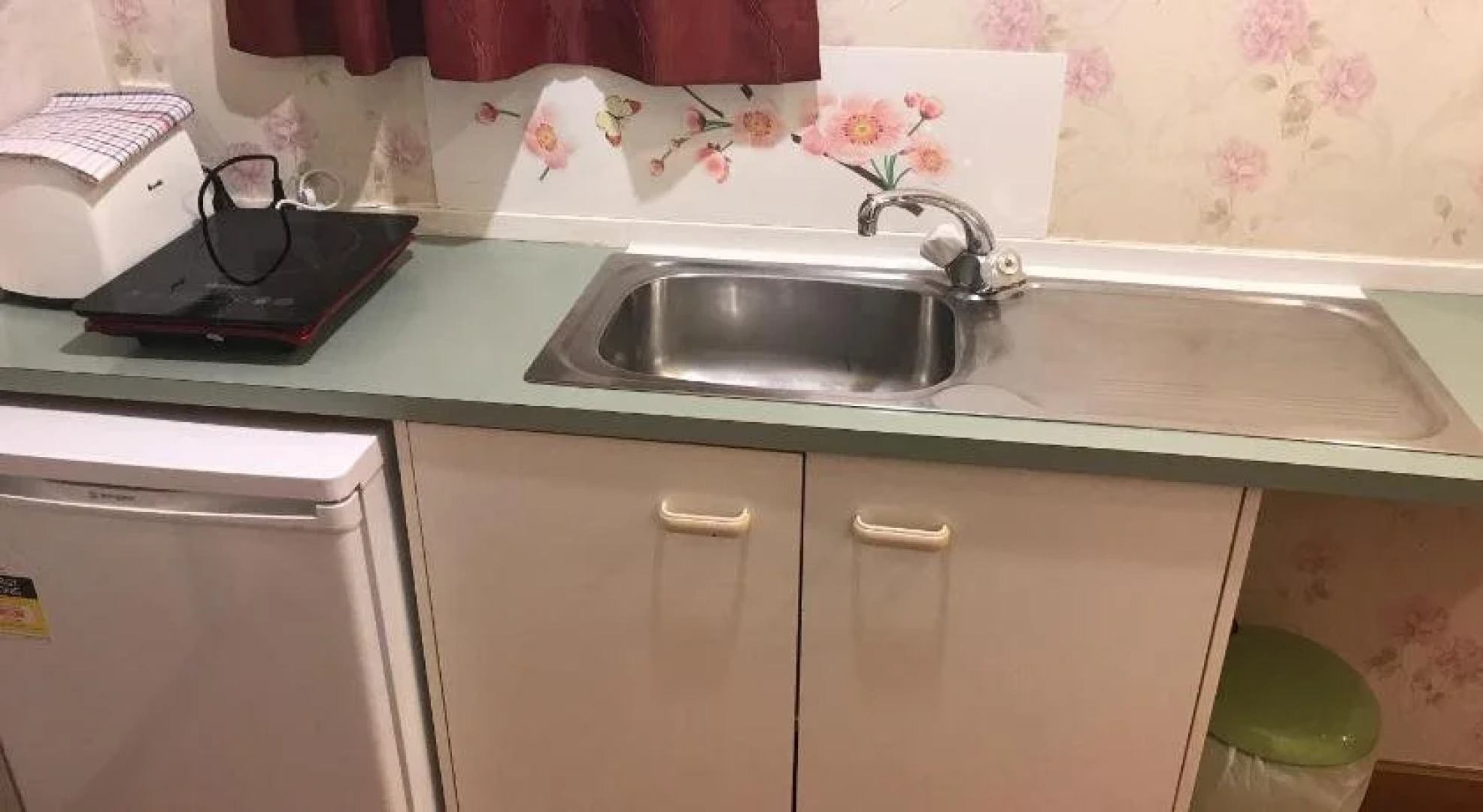 Cascades Motor Lodge