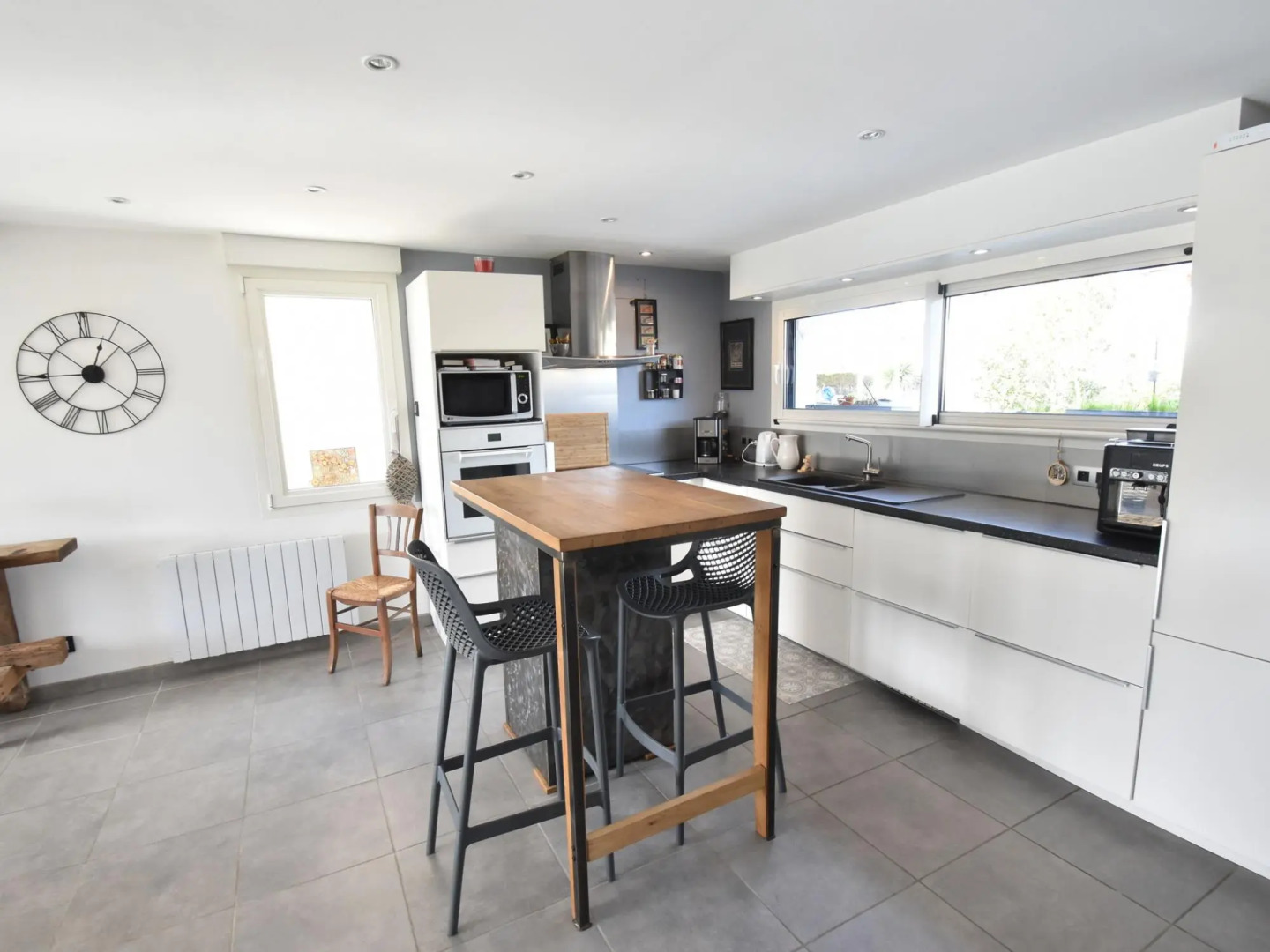 Beautiful Holiday Home in Agon-Coutainville with Garden