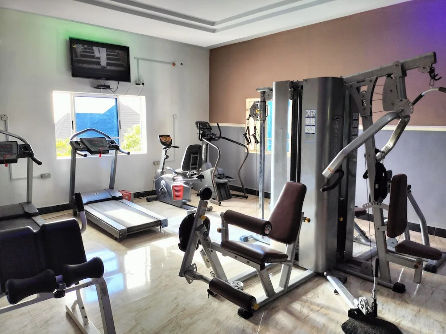 Steffan Hotel and Suites