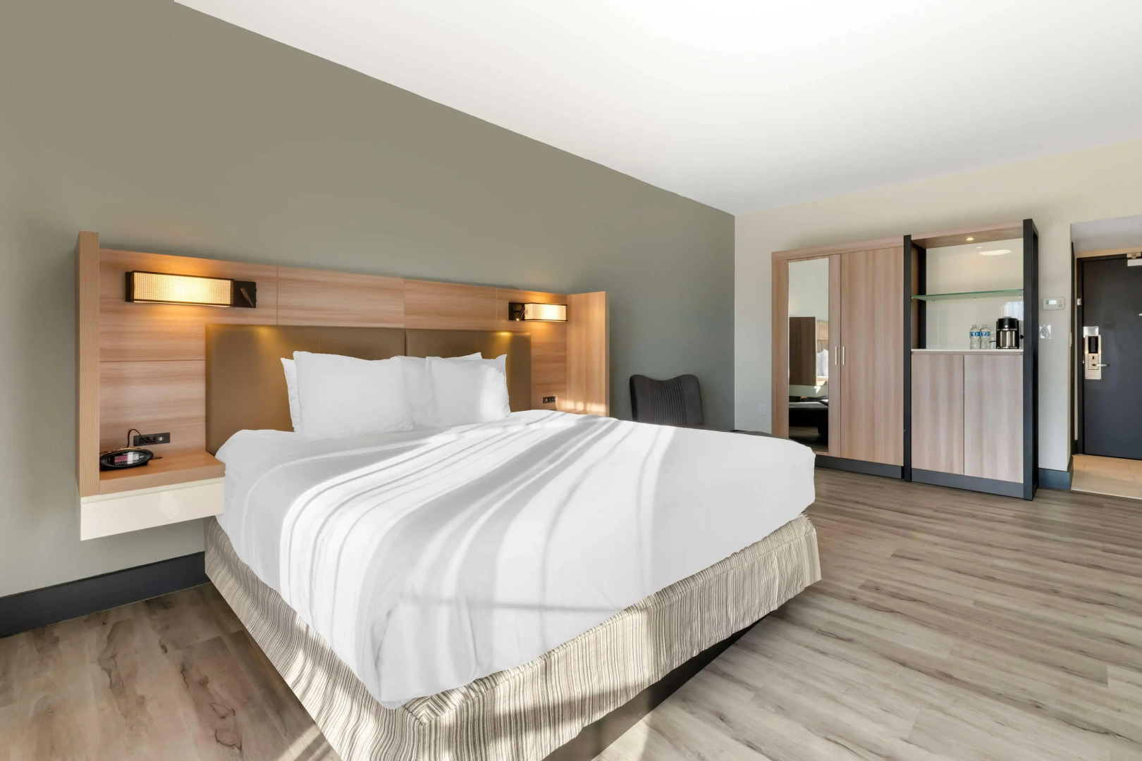 Best Western Plus Atlanta Airport-East