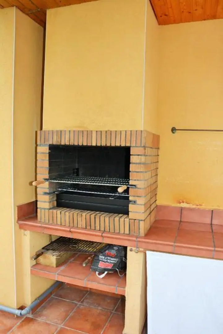 Villa Lia 10 Minutes Drive Sitges Very confortable AC Pool XL Garden Sunny oriented