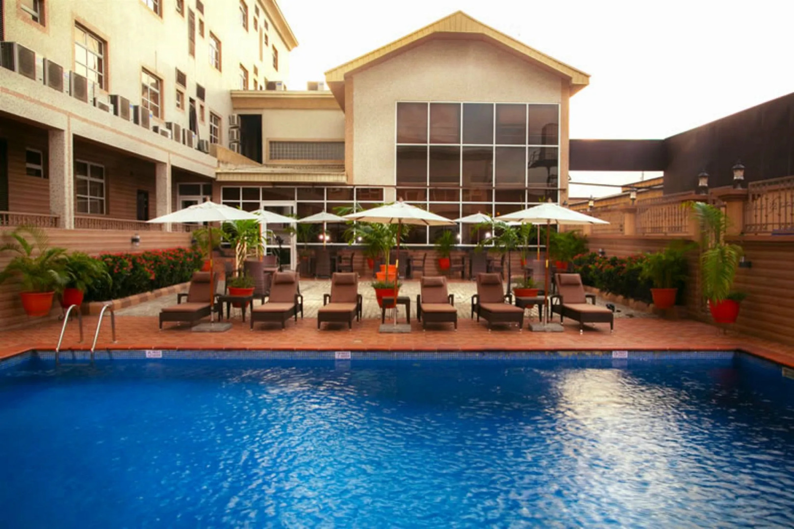 D'Palms Airport Hotel