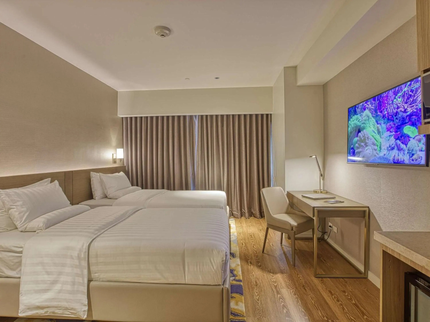 Lower Penthouse Unit in Acqua Residences