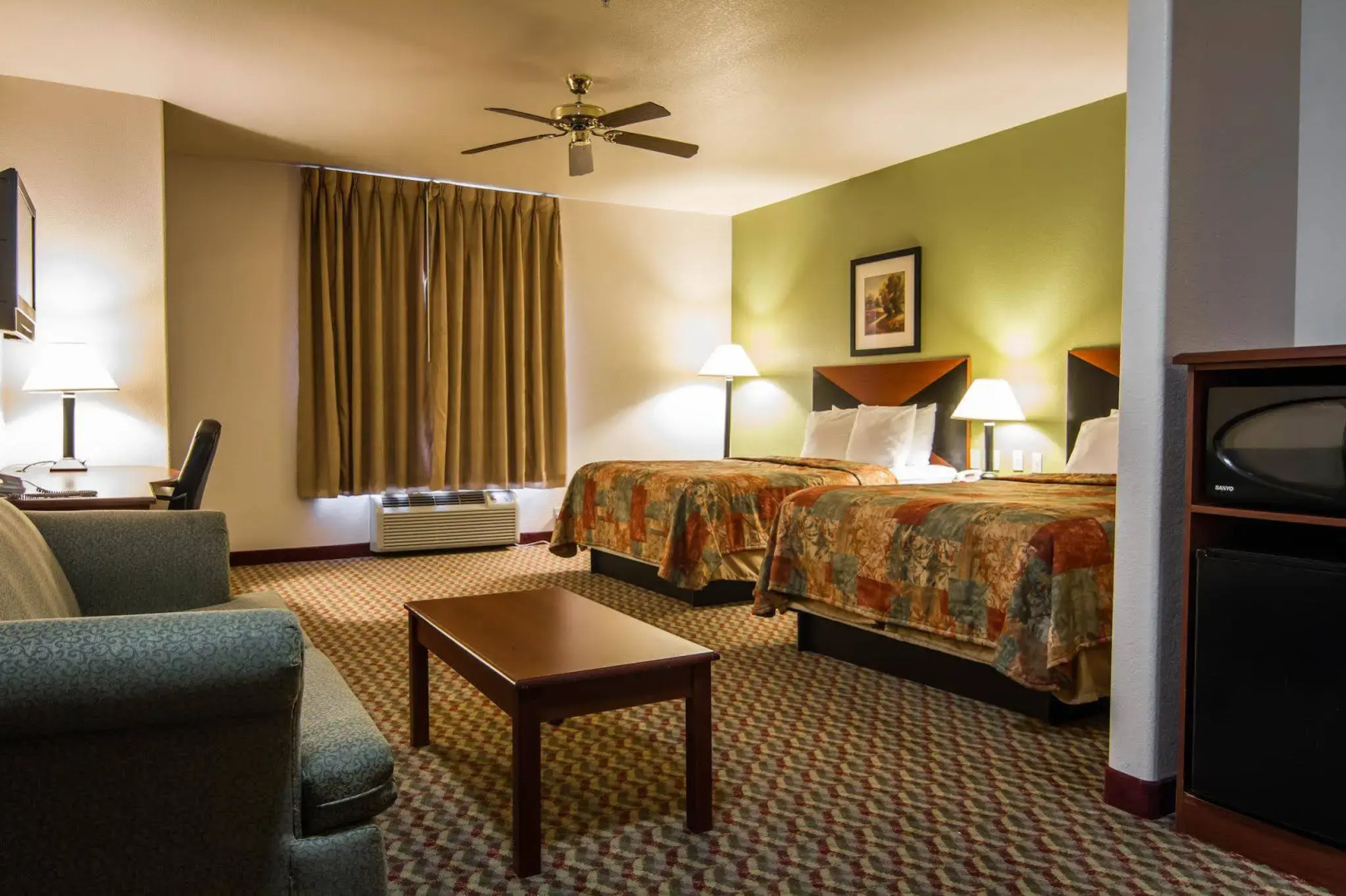 Clarion Inn & Suites Weatherford South