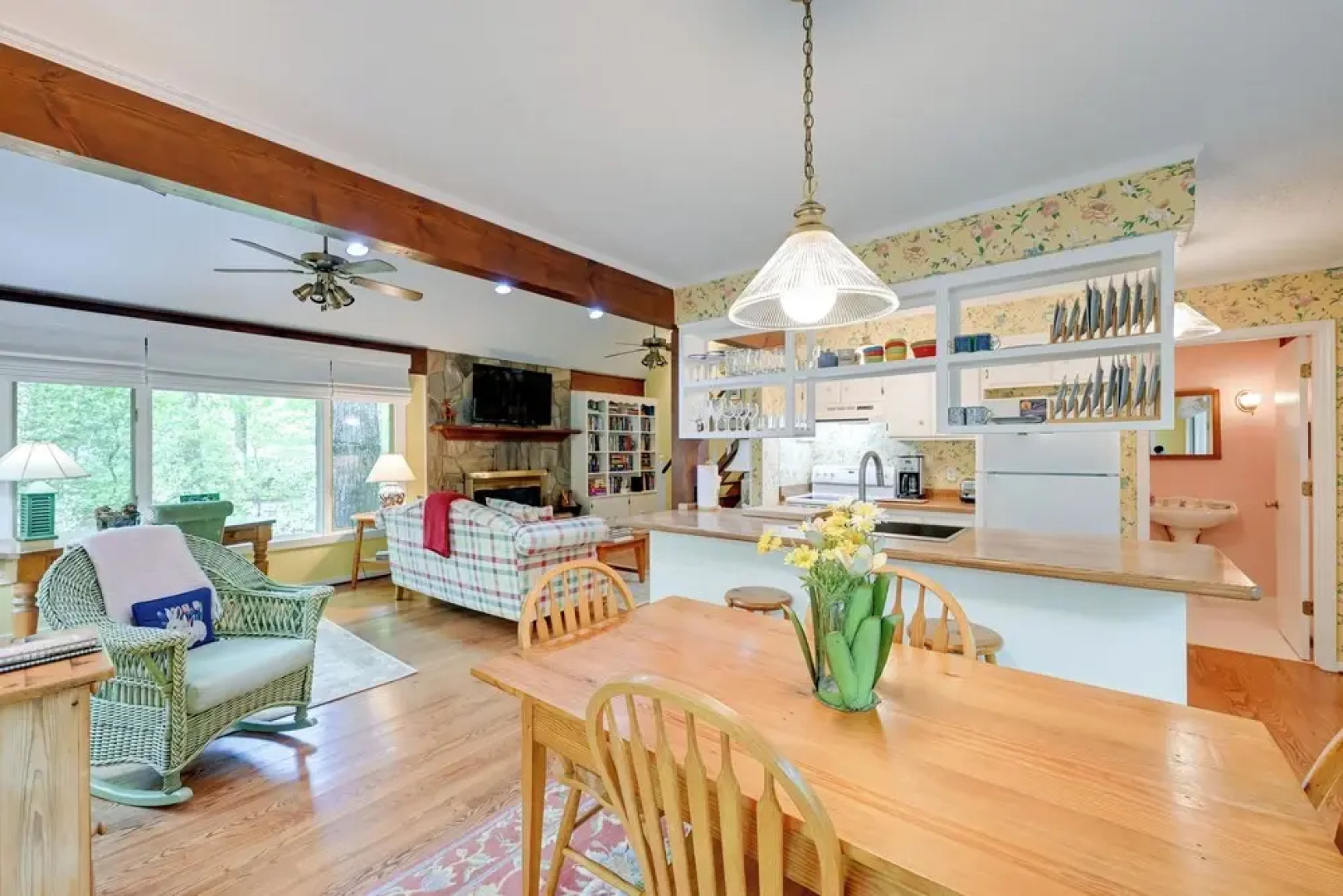 'smallwood' Cute Highlands Home w/ Screened Porch!