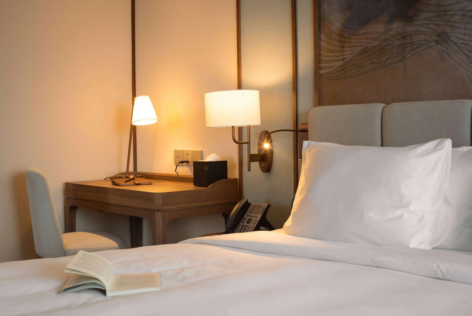 Wyndham Garden Sonasea Van Don