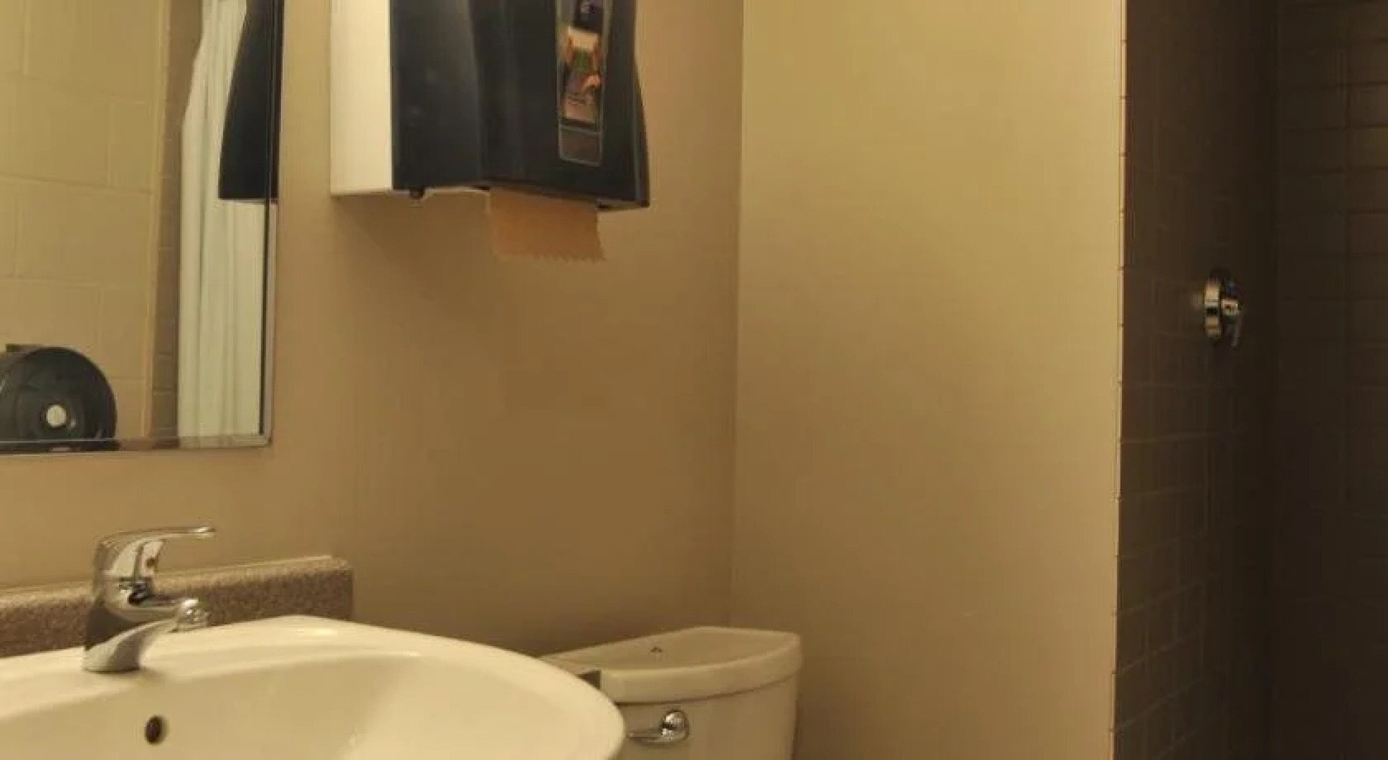 Residence & Conference Centre - Merritt