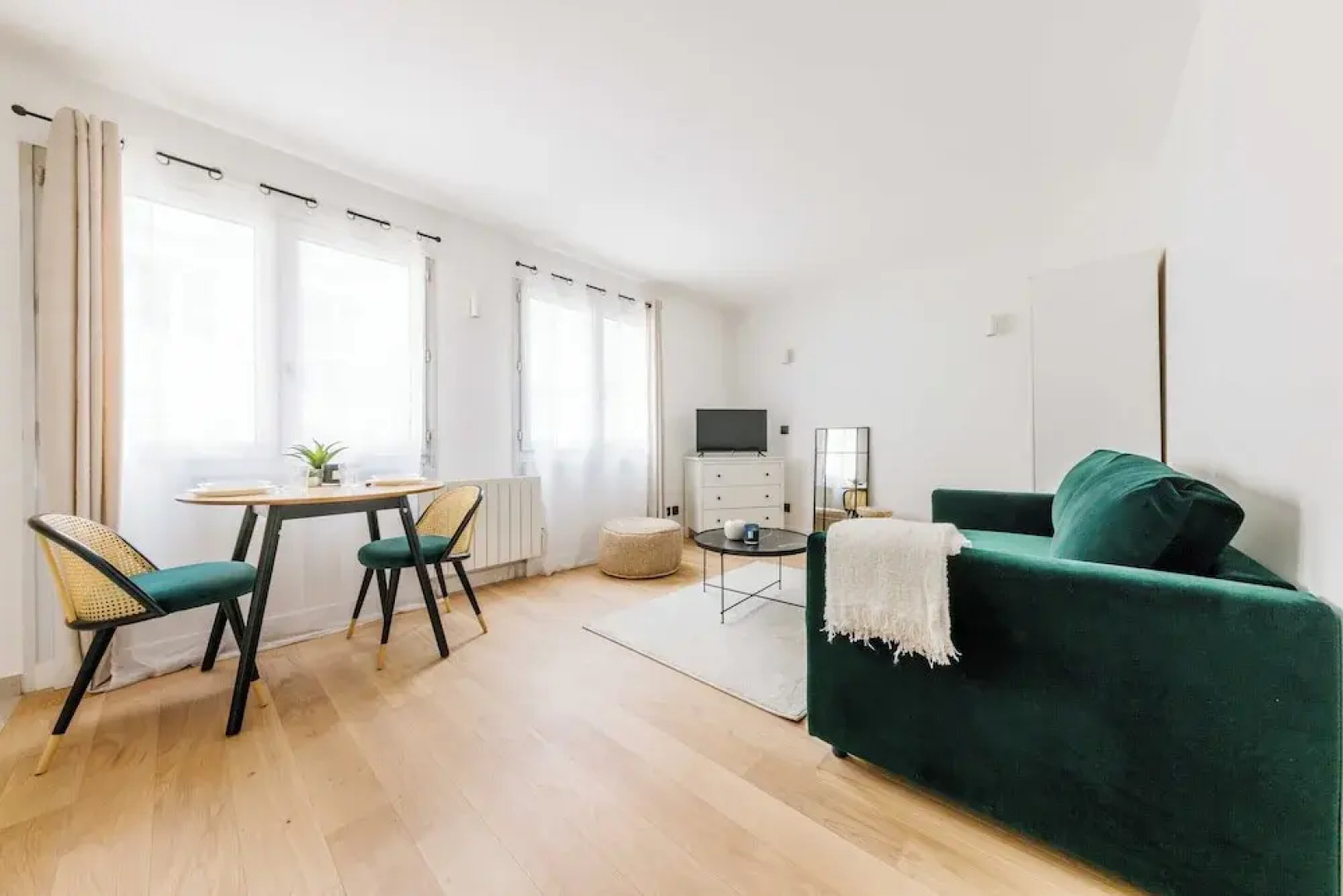Comfortable Studio for 2 People - Puteaux