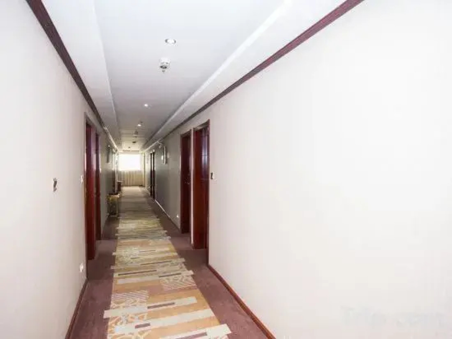 Qiubei Chuanyu Hotel