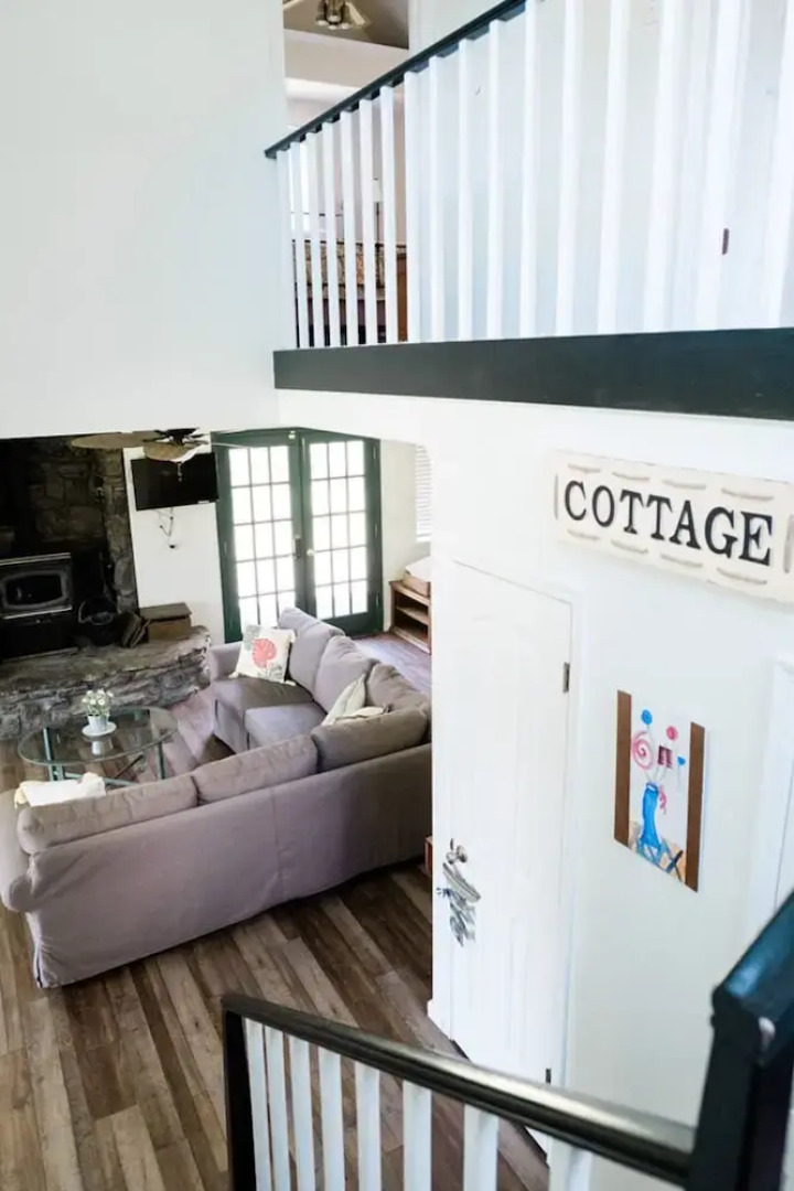 Hillside Cottage Retreat