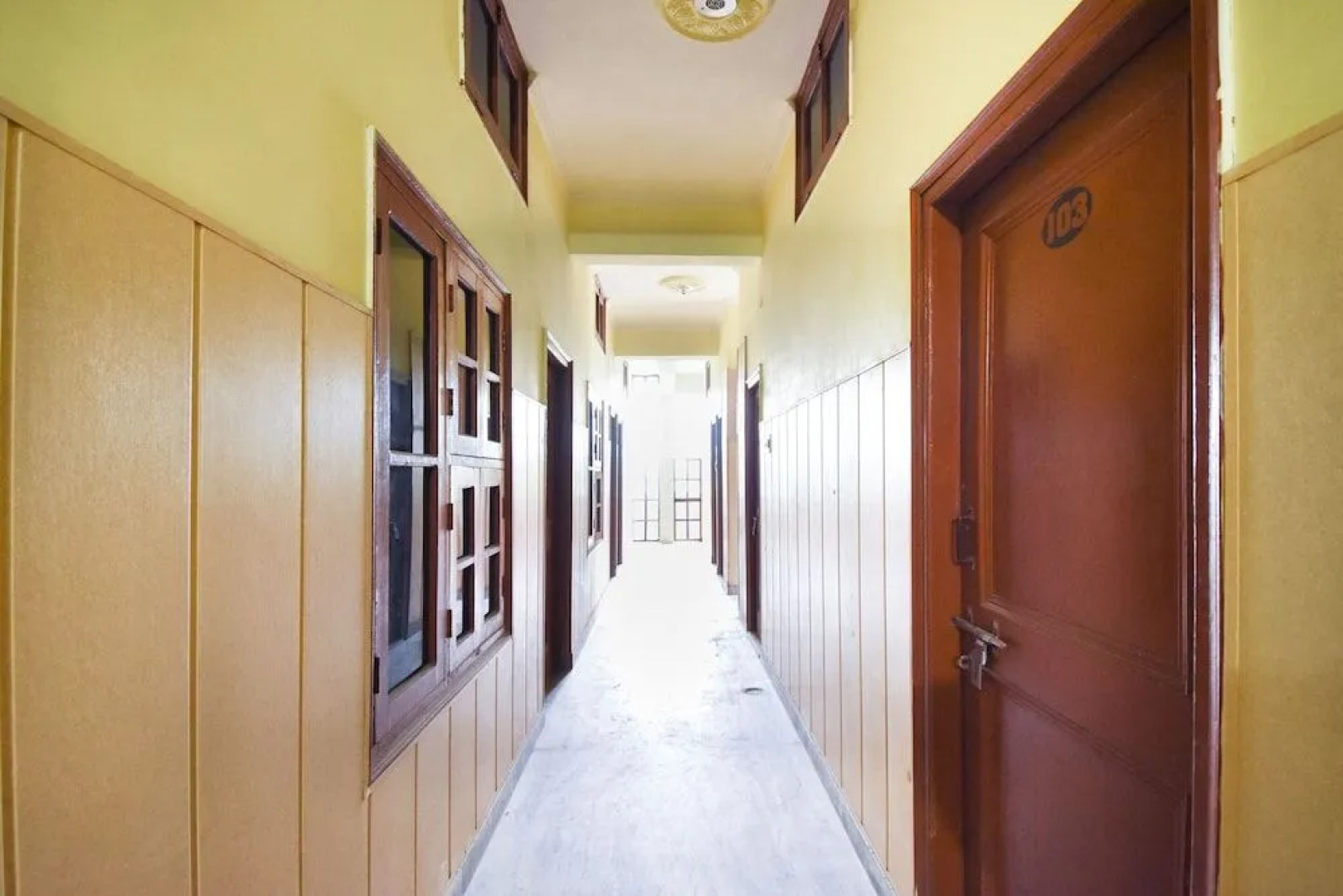 Spot On 49295 Hotel Kohinoor Park