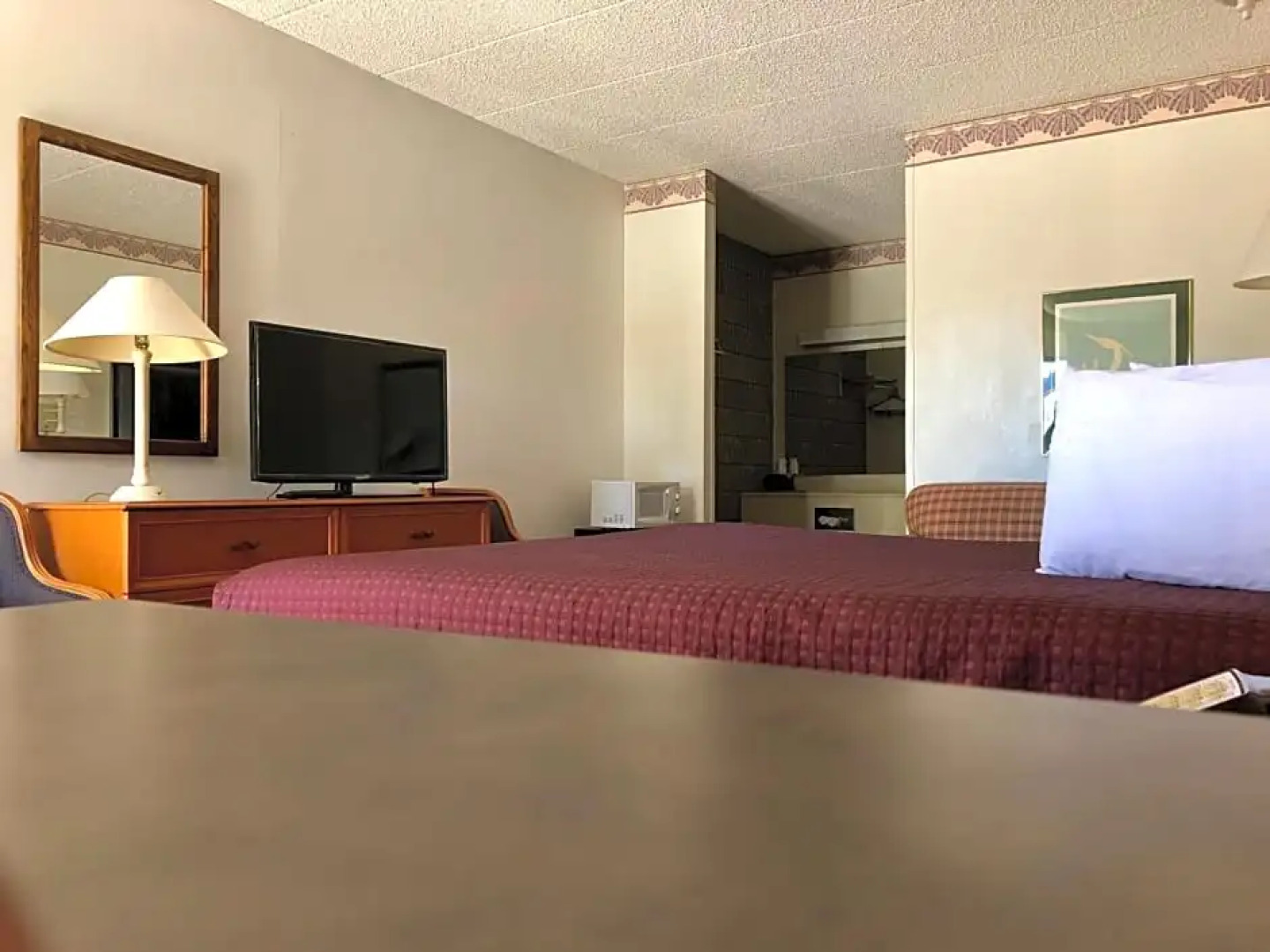 Kewanee Motor Lodge