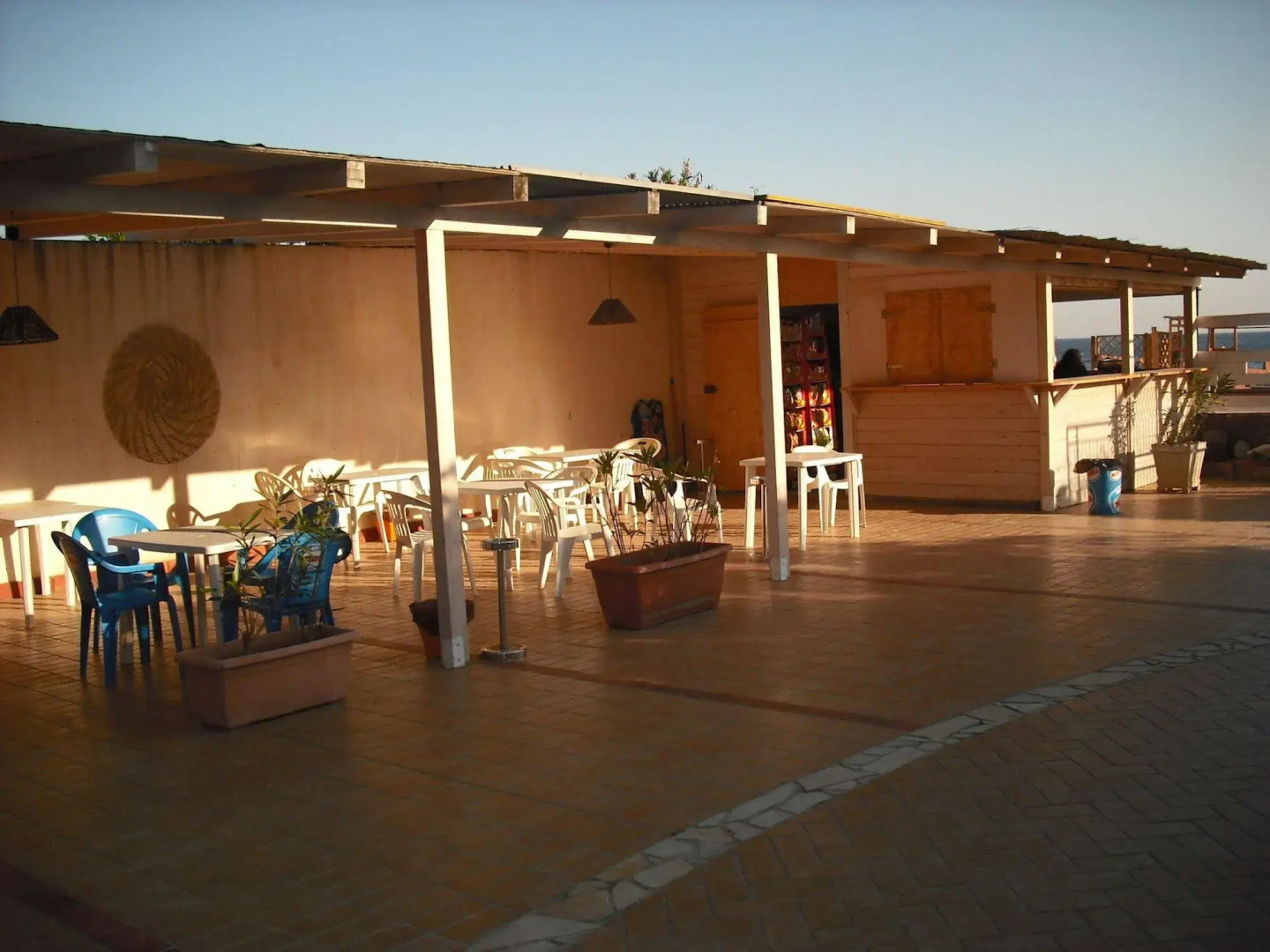 Regent Beach Hotel & Apartments