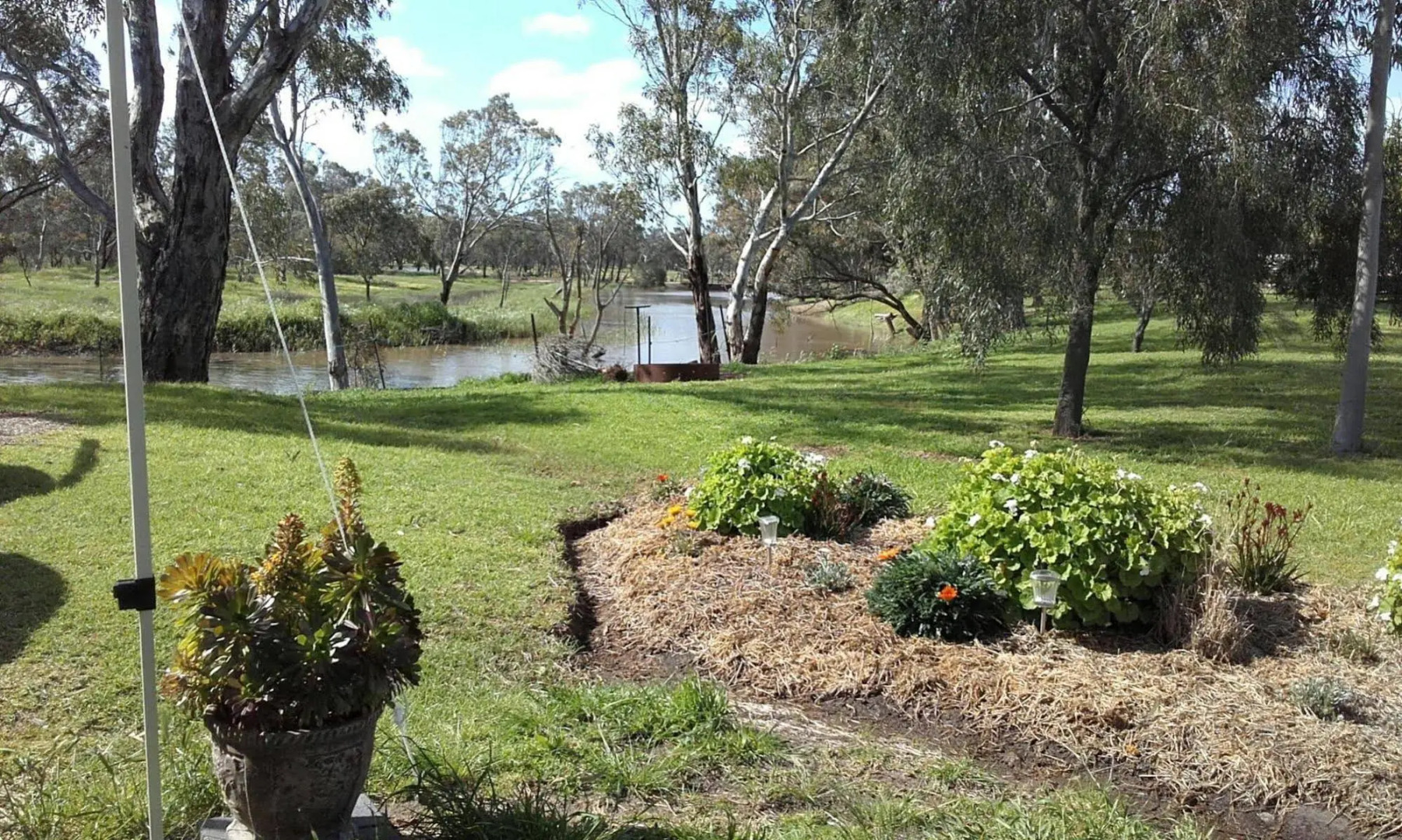 Donald Riverside Motel