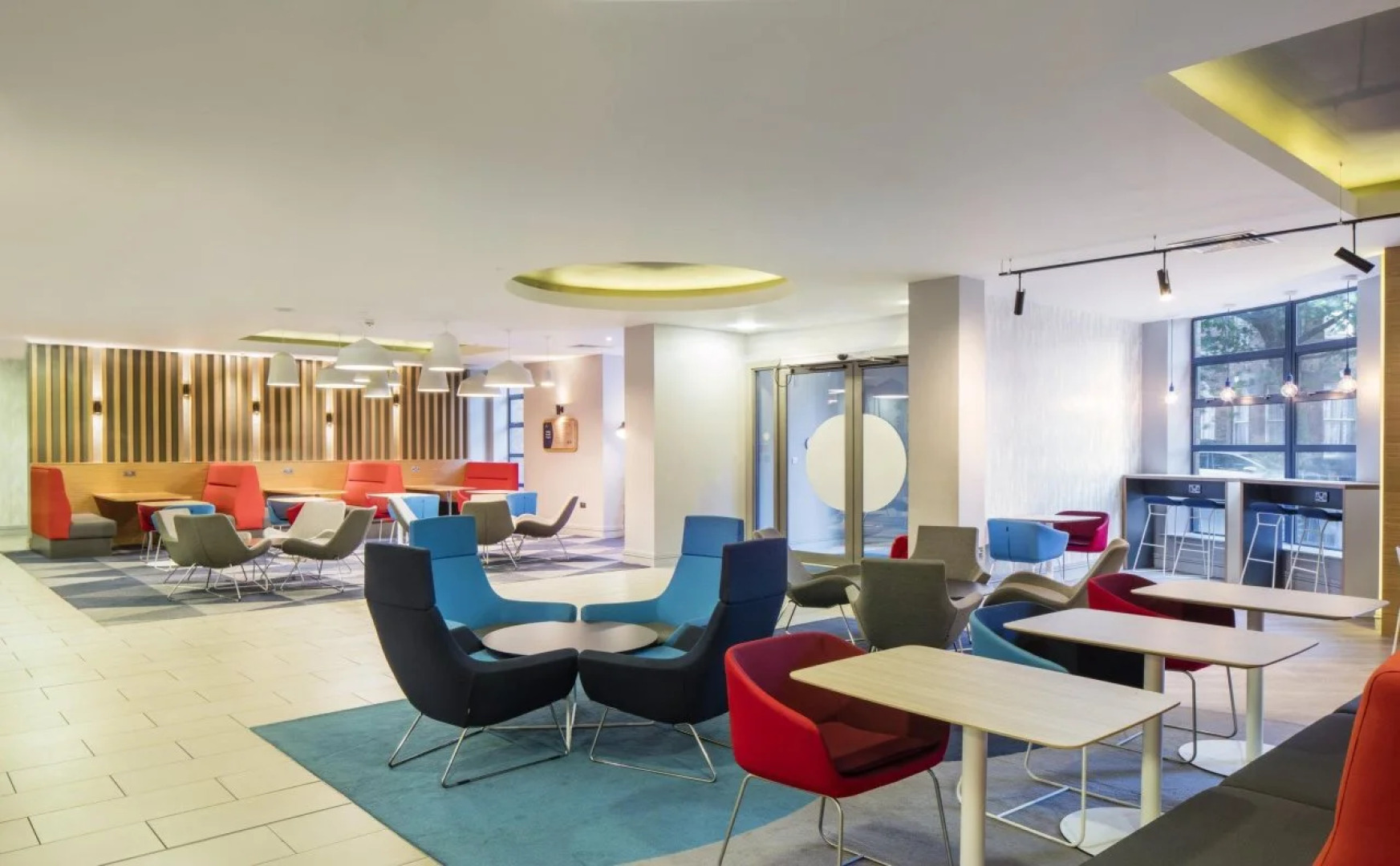 Holiday Inn Express Belfast City by IHG