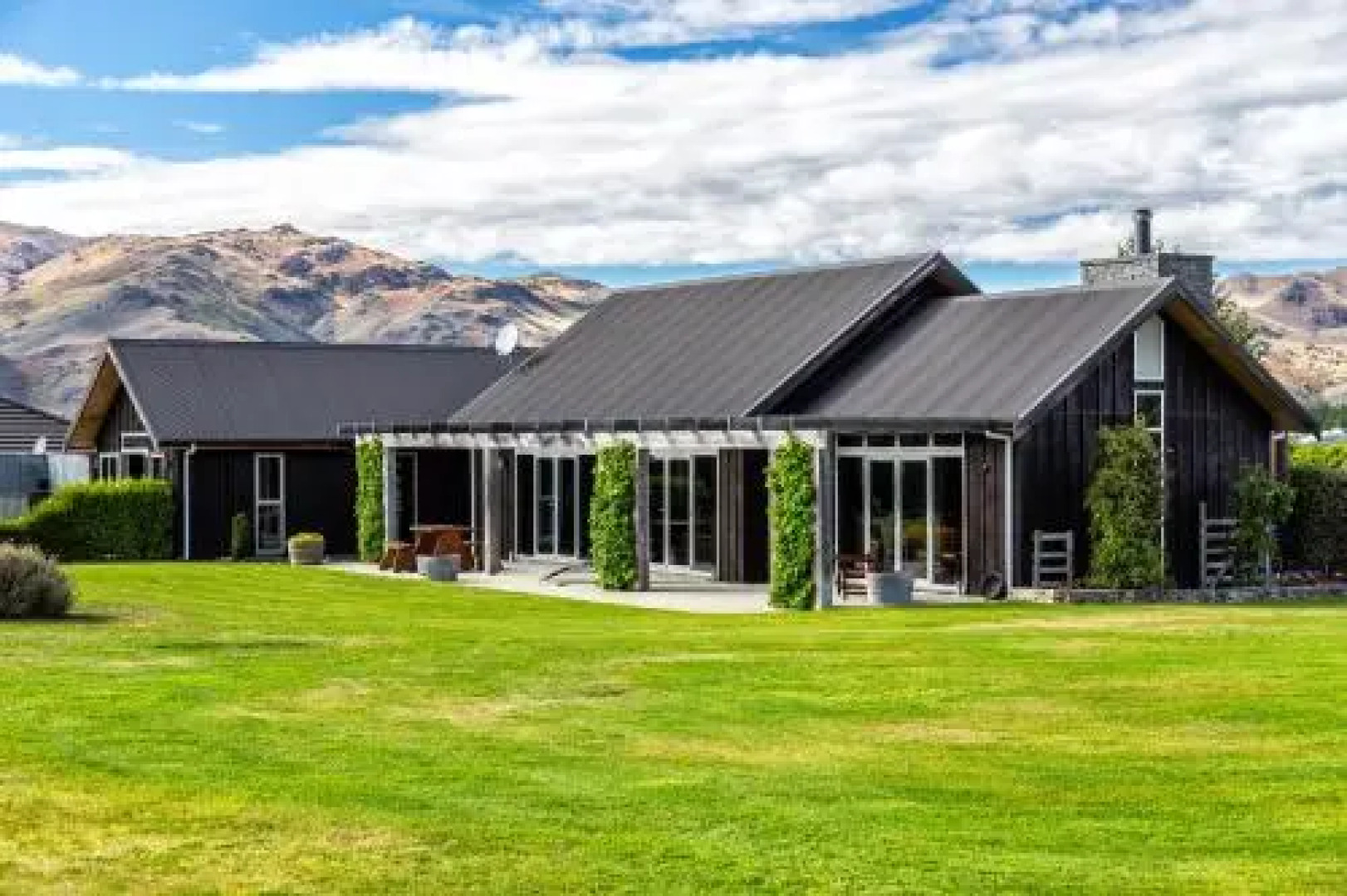 Rustic Lodge Bed & Breakfast