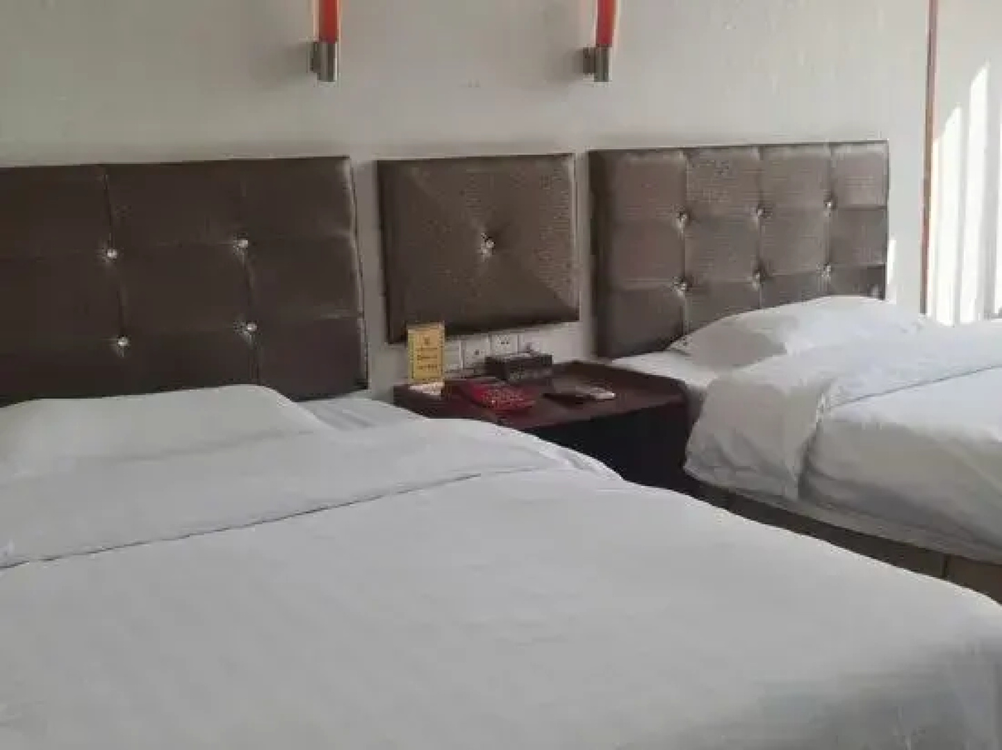 Bayi Baoyuan Hotel (Zhongshan Road No.1 Hospital)