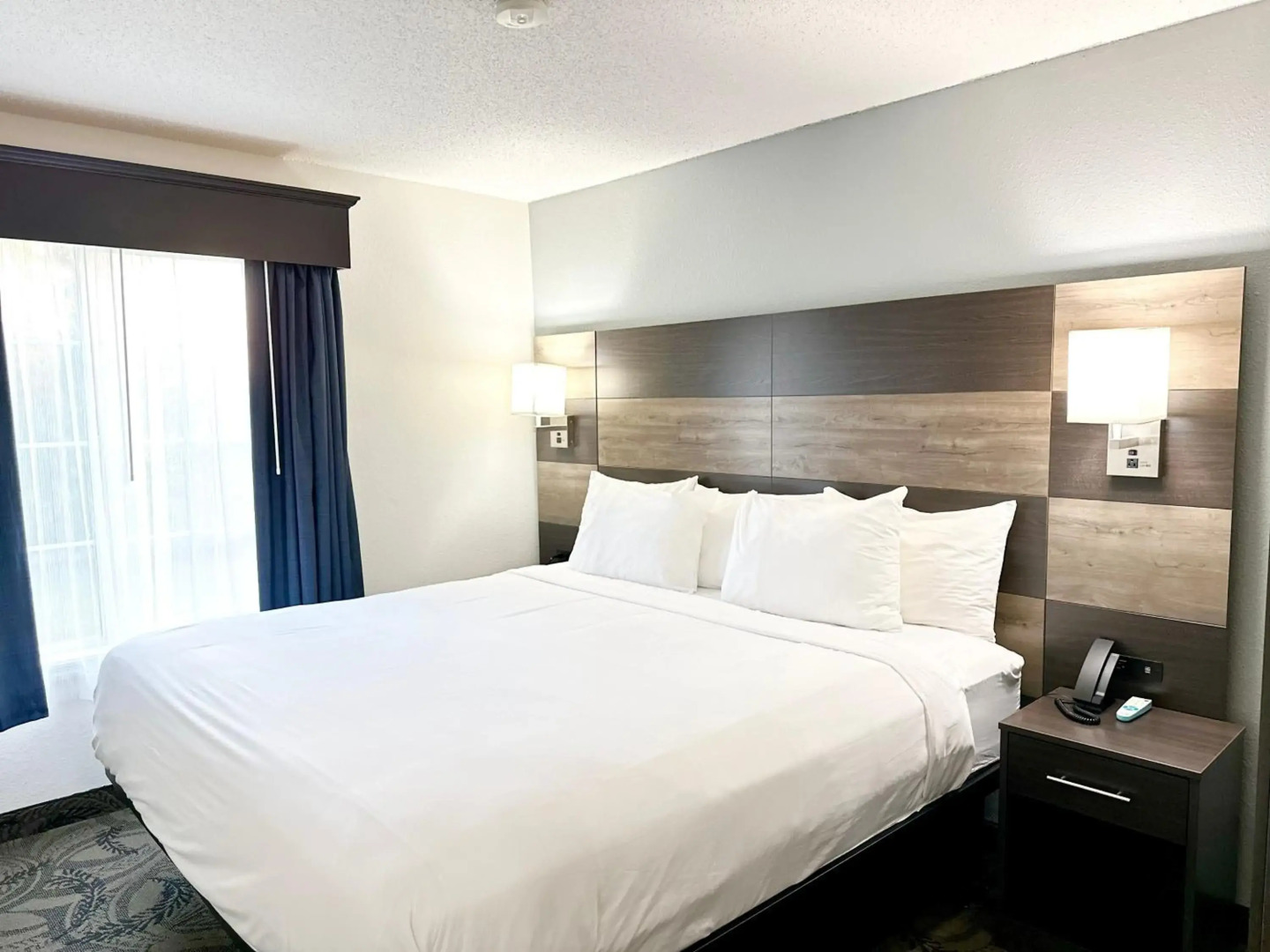 MainStay Suites Madison Airport