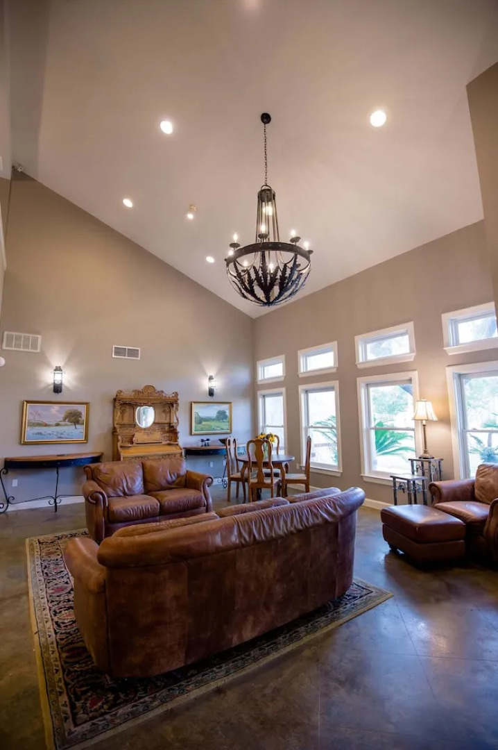 Vintage Villas Hotel & Events