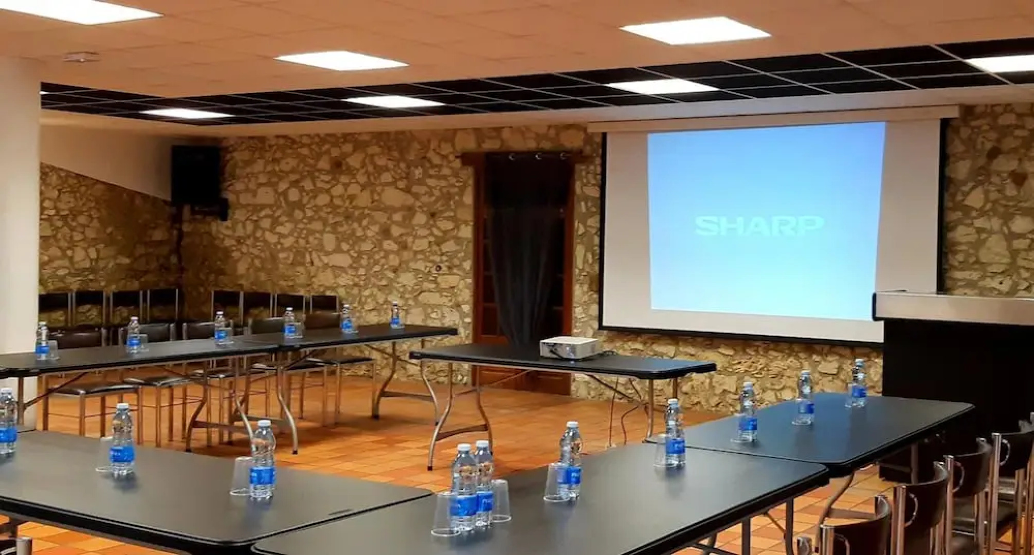 Logis Hôtel Restaurant Le Pardaillan