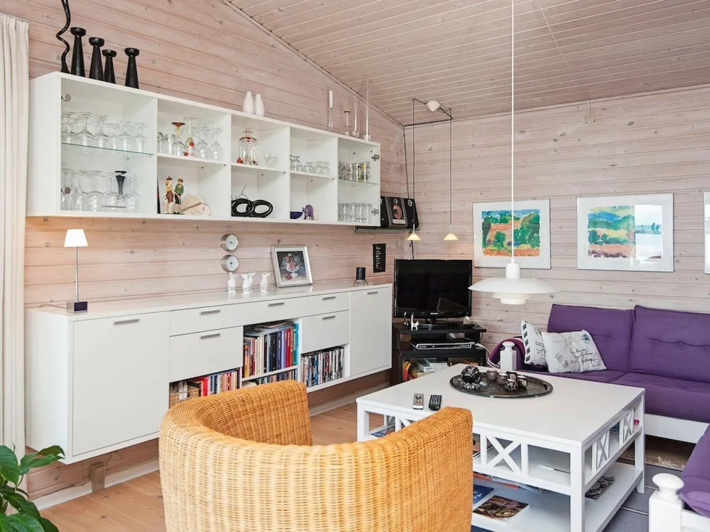 Stunning Lakeside Holiday Home in Skanderborg