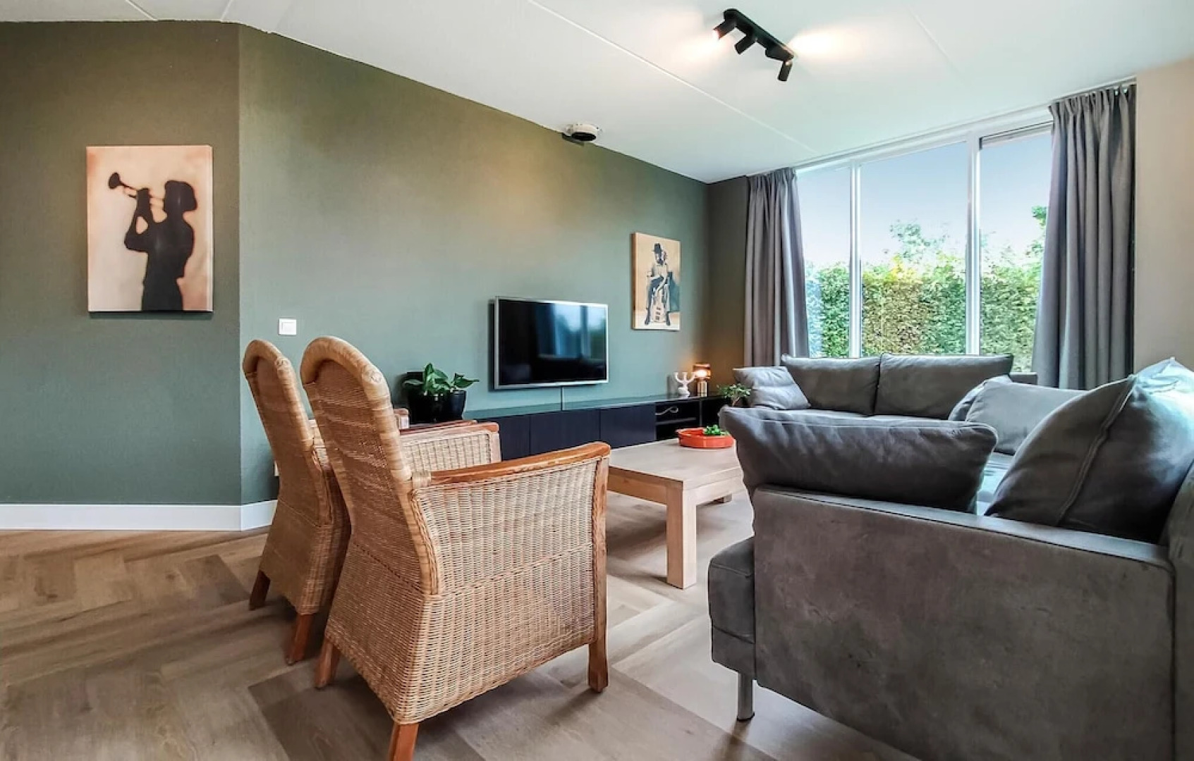 Stunning Home in Vlagtwedde With Wifi, 4 Bedrooms and Indoor Swimming Pool