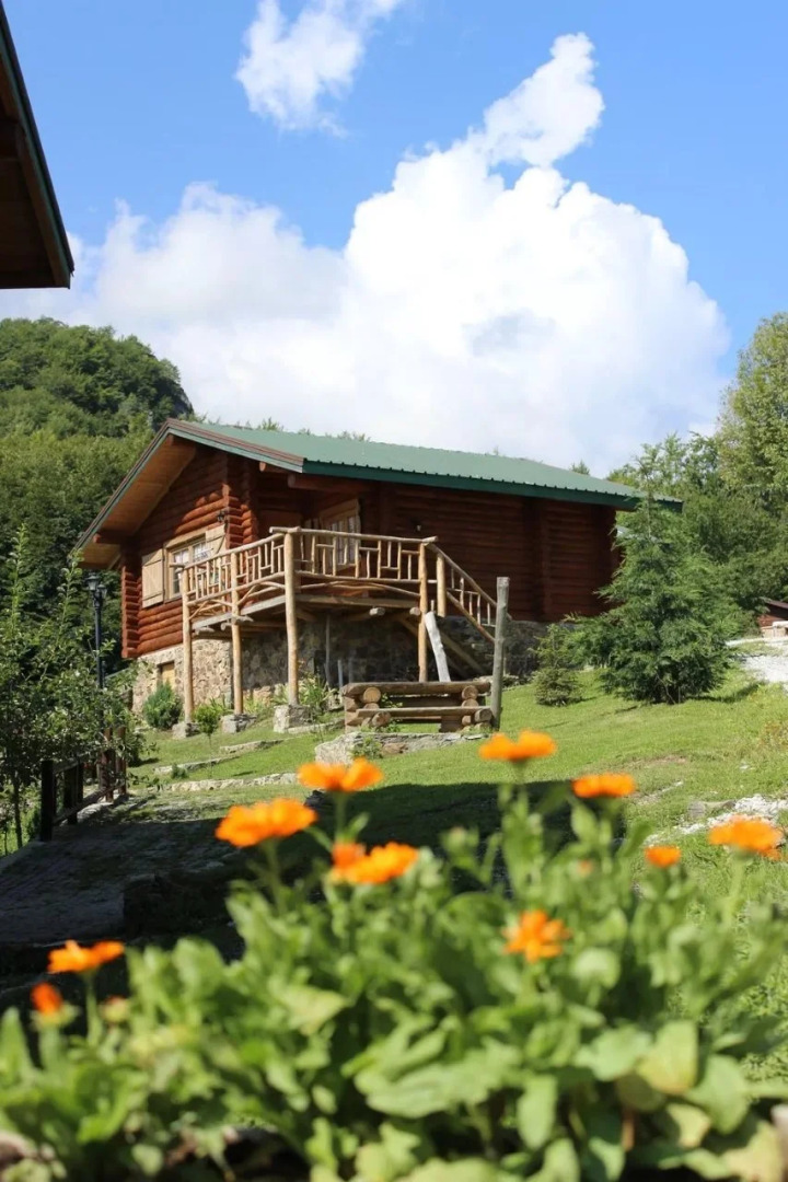 Sfendamos Wood Village