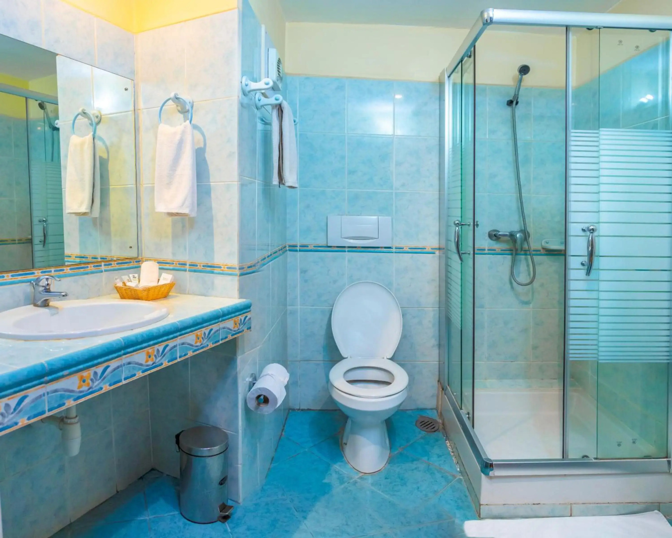 New Safari Hotel