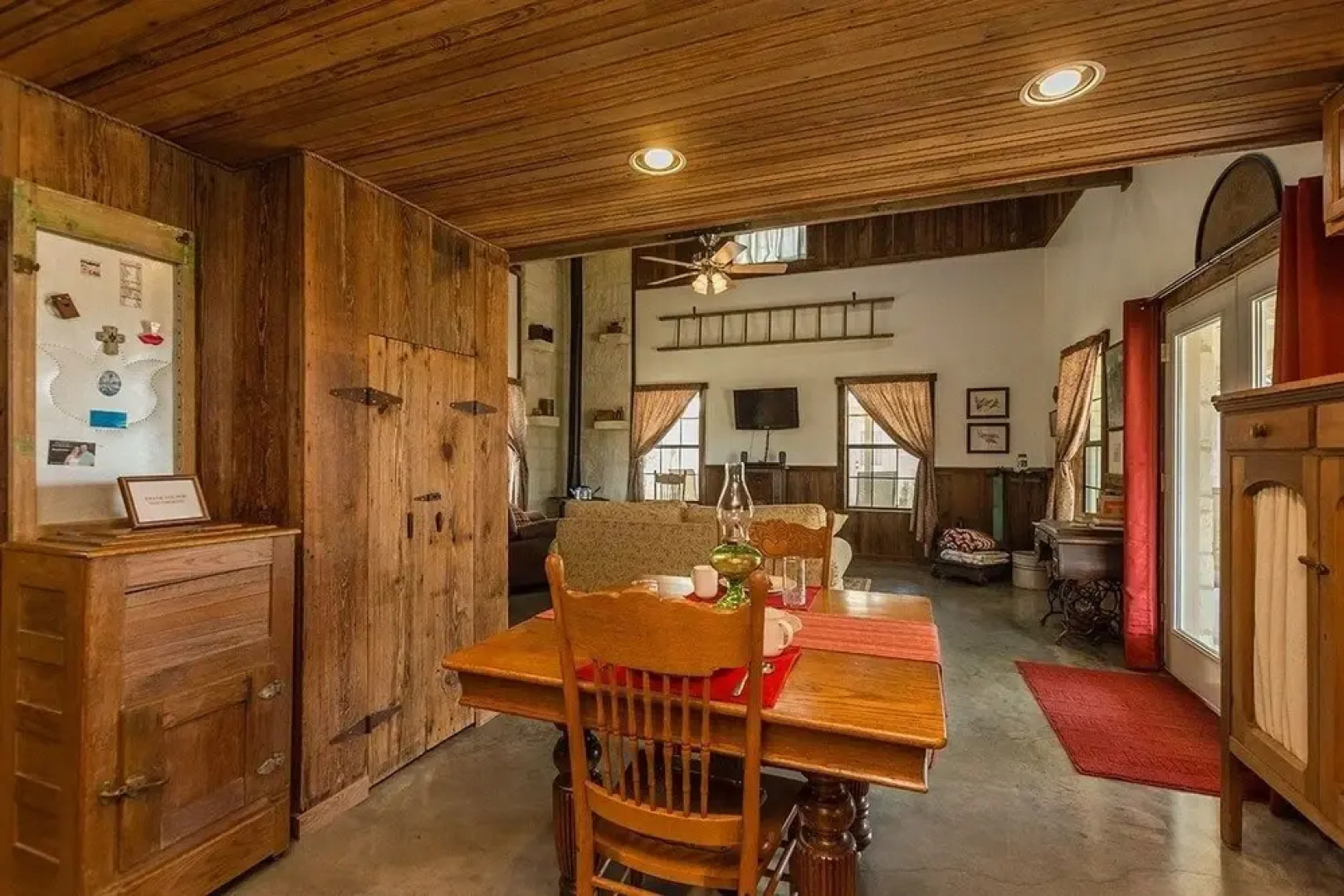 Country Memories 1 Bedroom Cottage by Redawning