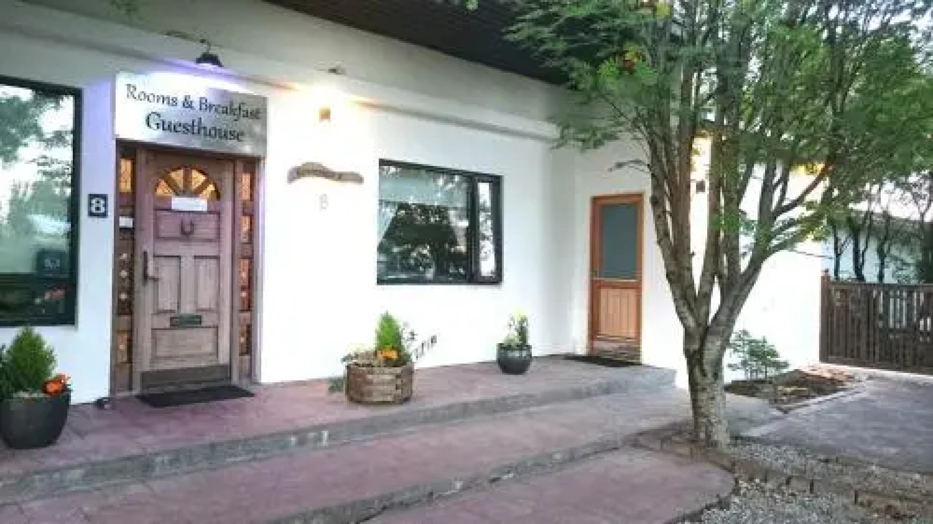 Rooms & Breakfast Guesthouse