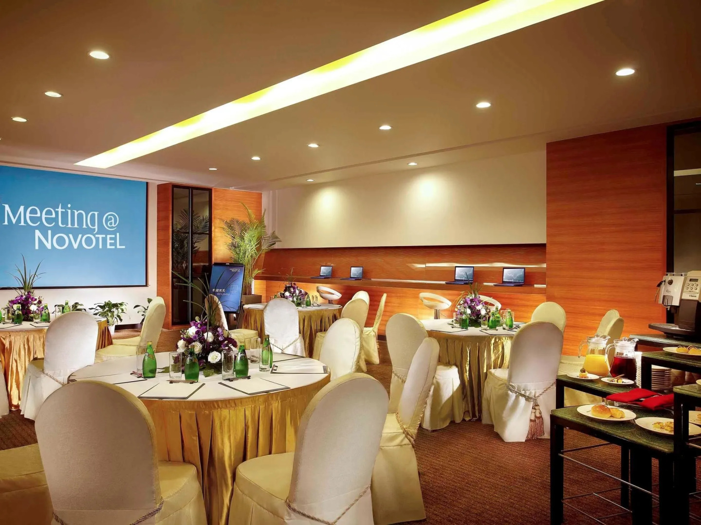 Novotel Zhengzhou Convention Centre