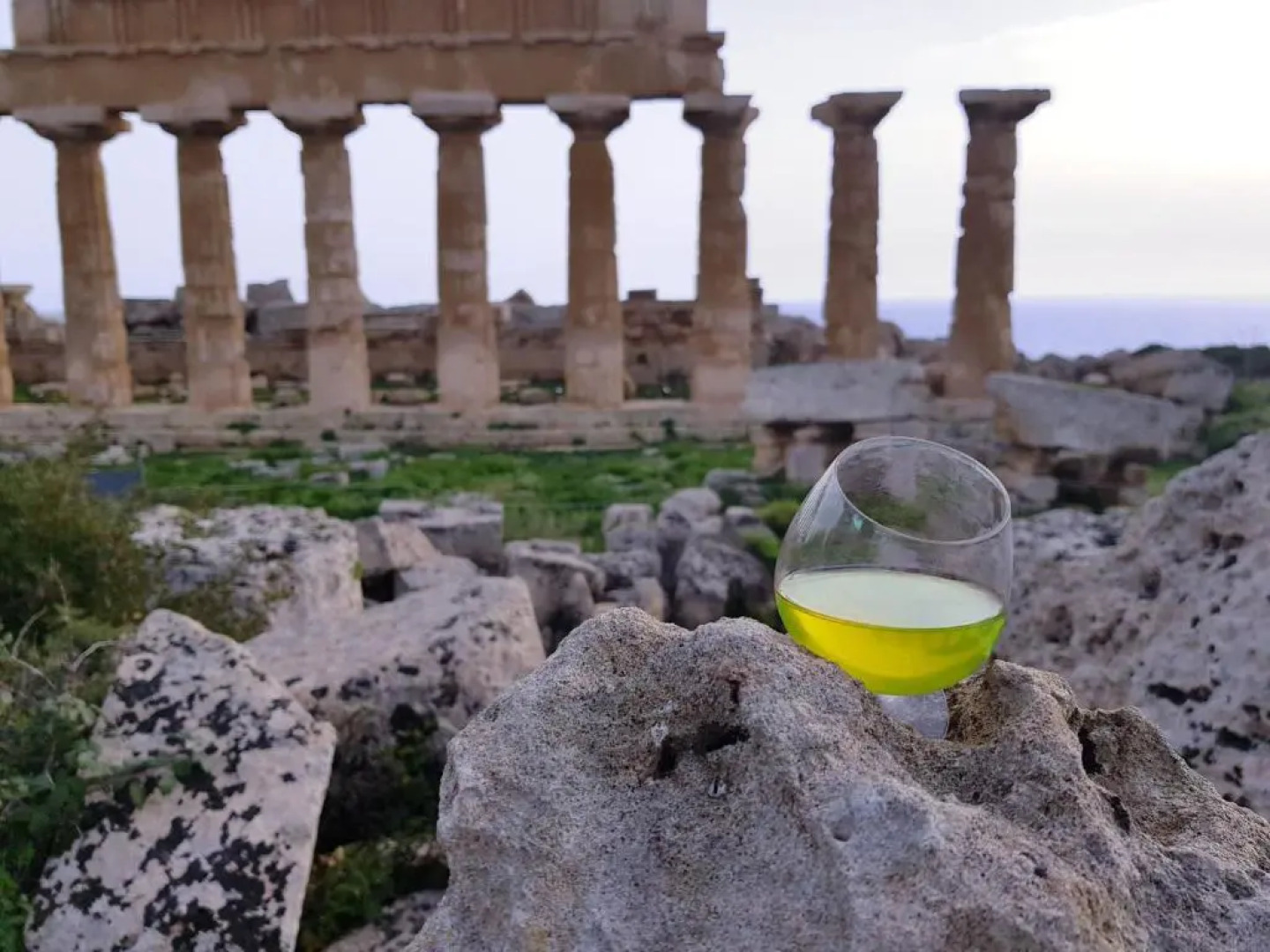 "The Pearl of Sicily" with new salt pool 50m from the beach