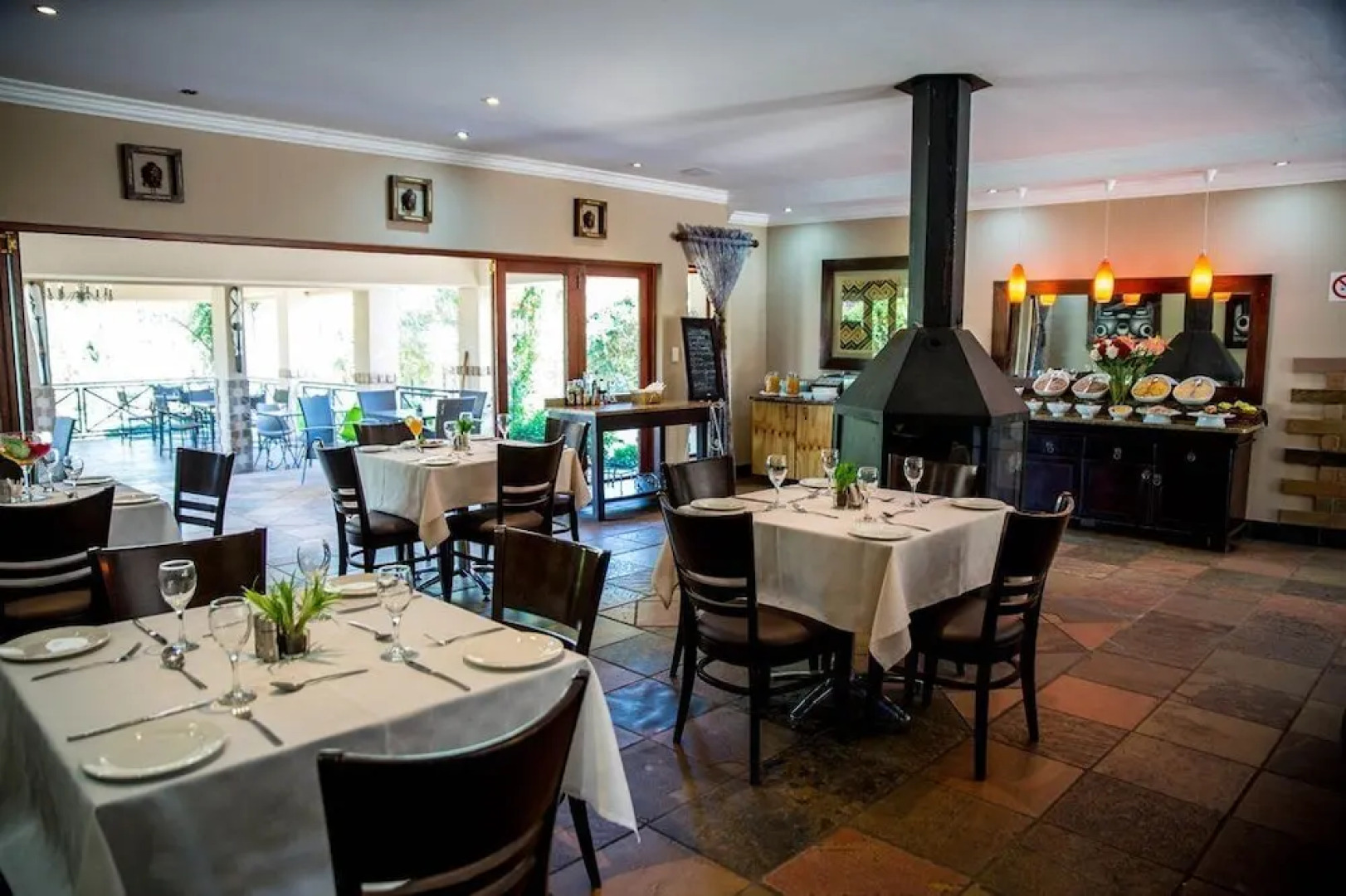 Thaba Legae Guest Lodge