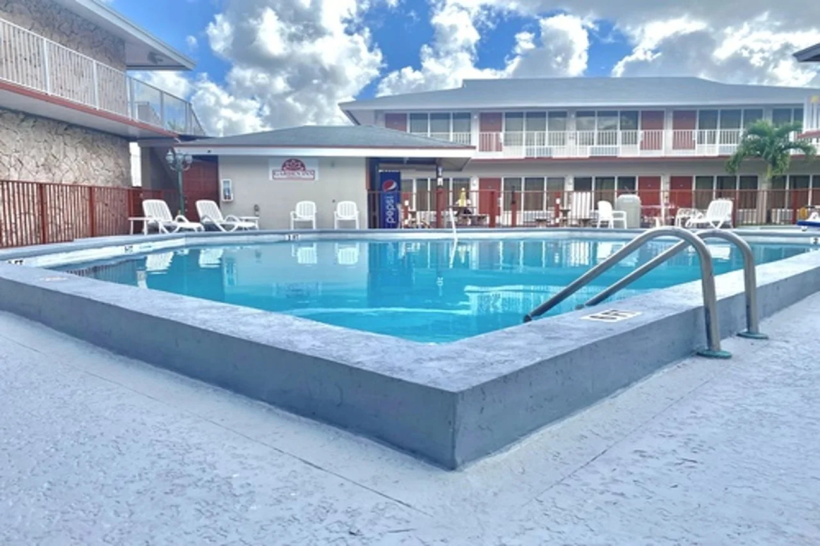 Garden Inn Homestead