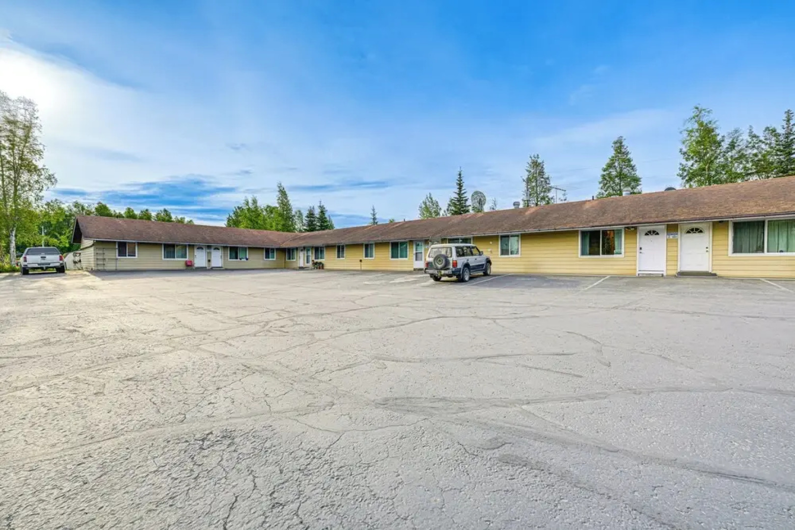 Walk to Parks: Snug Soldotna Sanctuary!