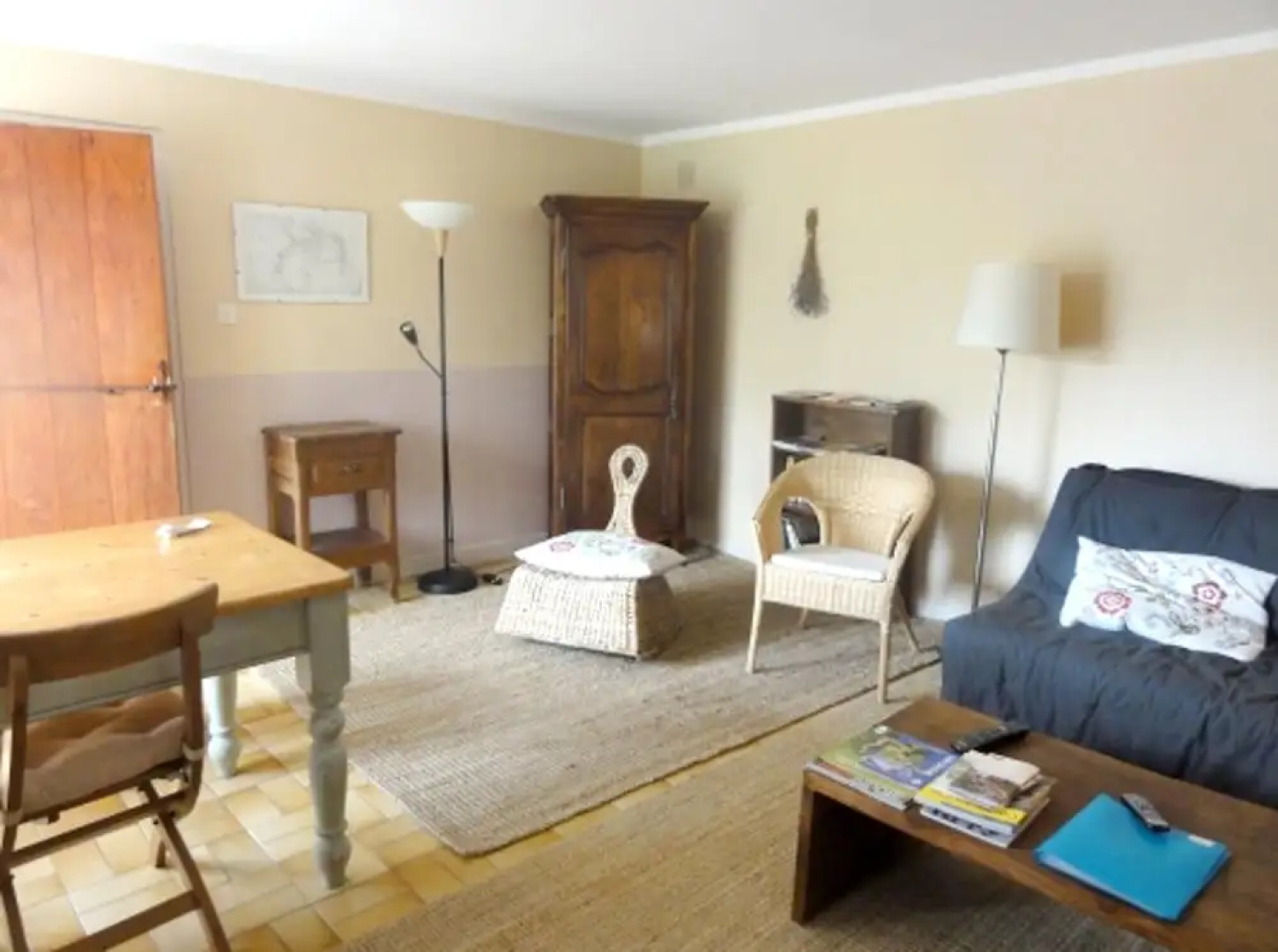 House With 3 Bedrooms in Cordes-sur-ciel, With Wonderful City View, Enclosed Garden and Wifi