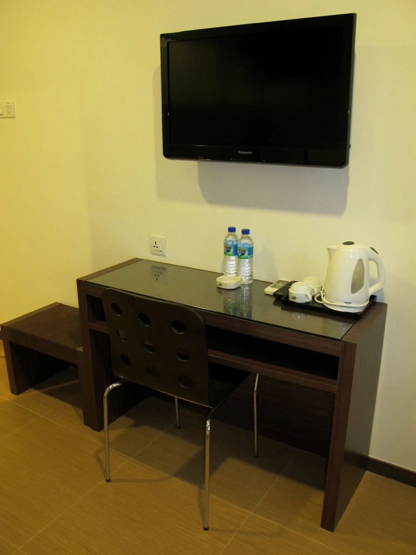 Eight Days Boutique Hotel