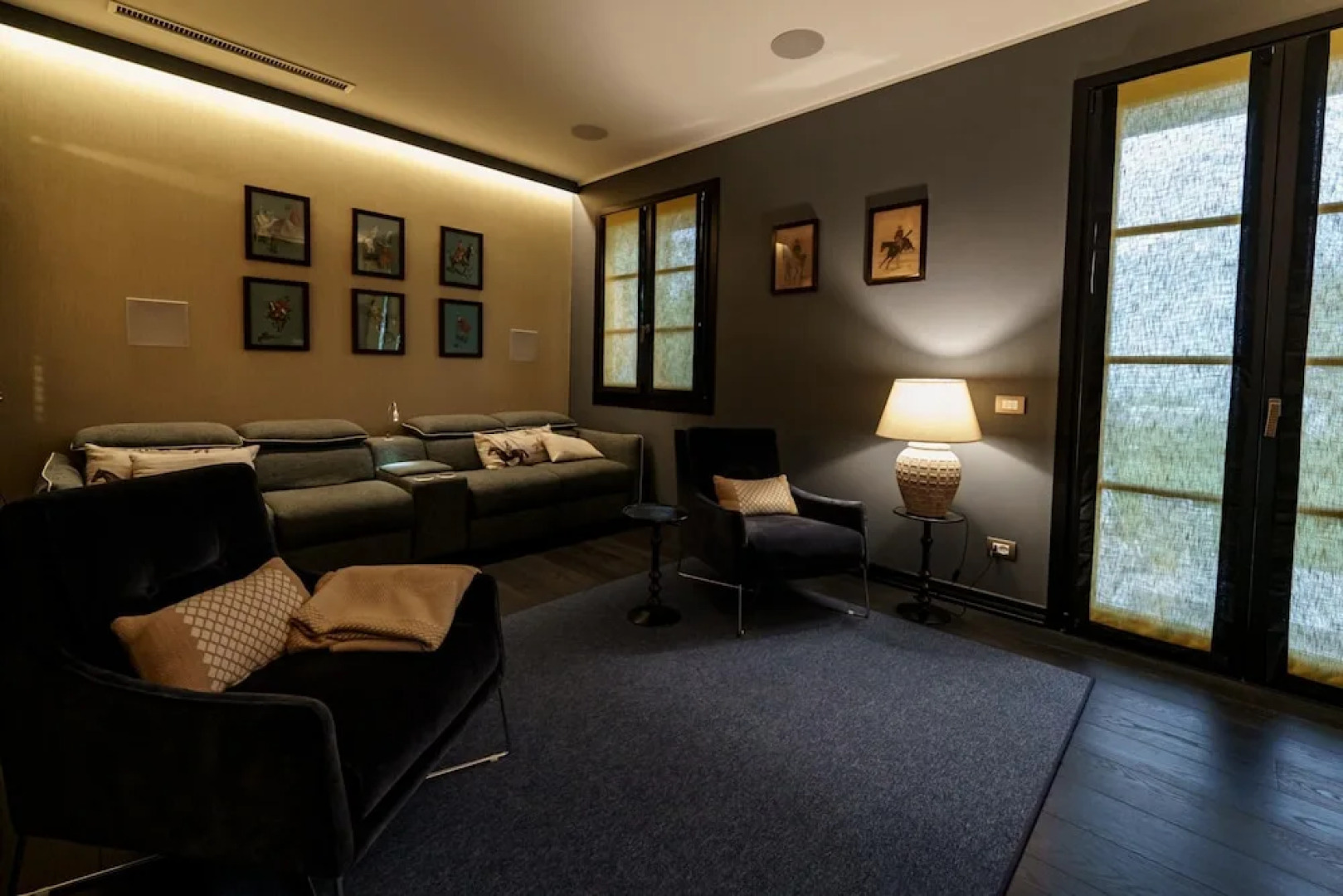 Charming Green and Blue Villa by Wonderful Italy